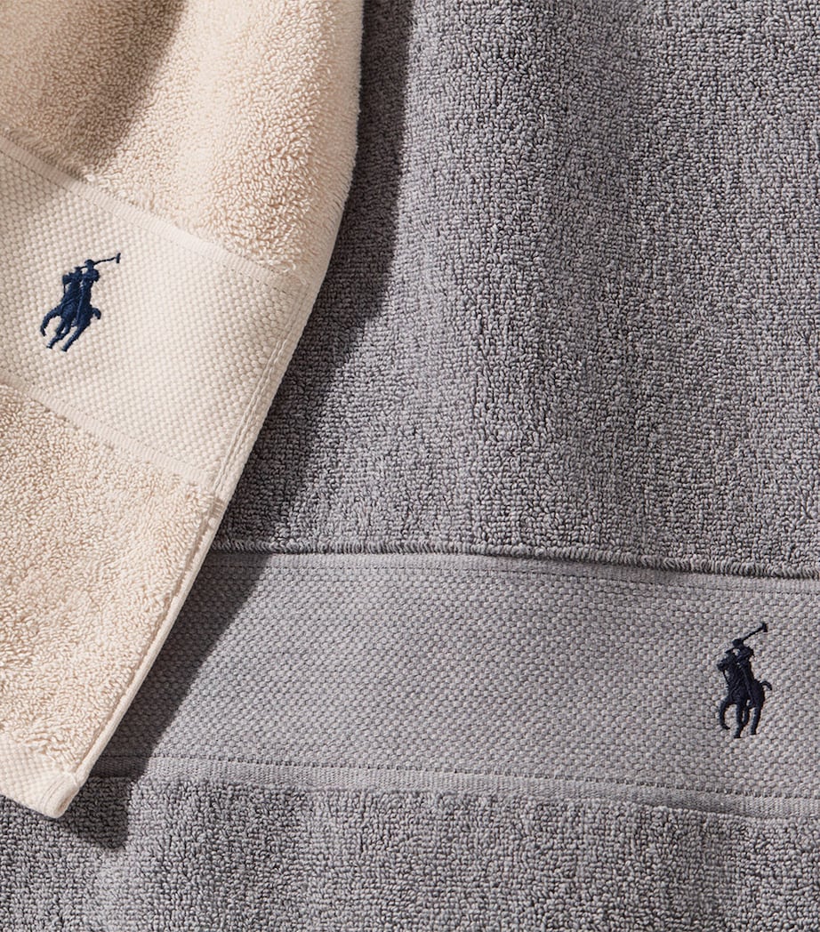 Polo Player Face Cloth (33cm x 33cm) ANDOVER HEATHER Image 3