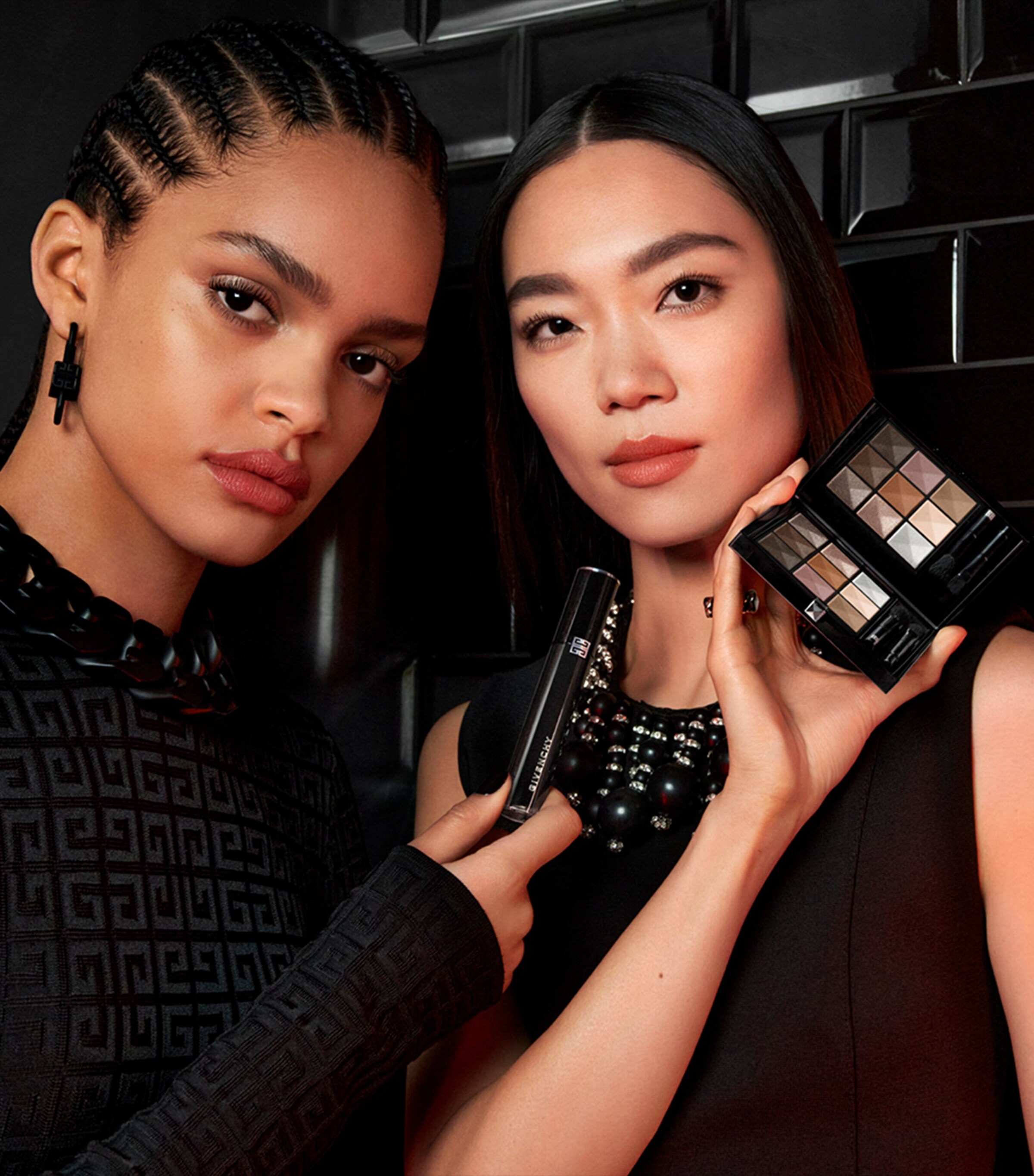 Le 9 de Givenchy Multi-Finish Eyeshadow Palette N12 Image 5