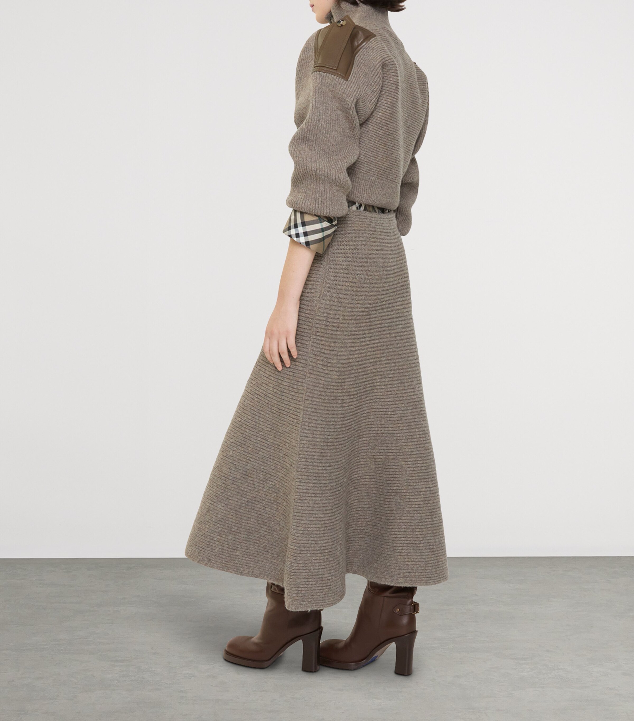 Burberry Womens Wool-Blend Rib-Knit Midi Skirt Beige Melange Image 3