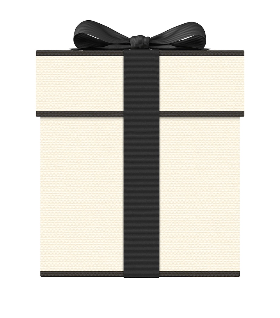 Wild Bluebell Classic Candle (200g) NO COLOUR Image 2