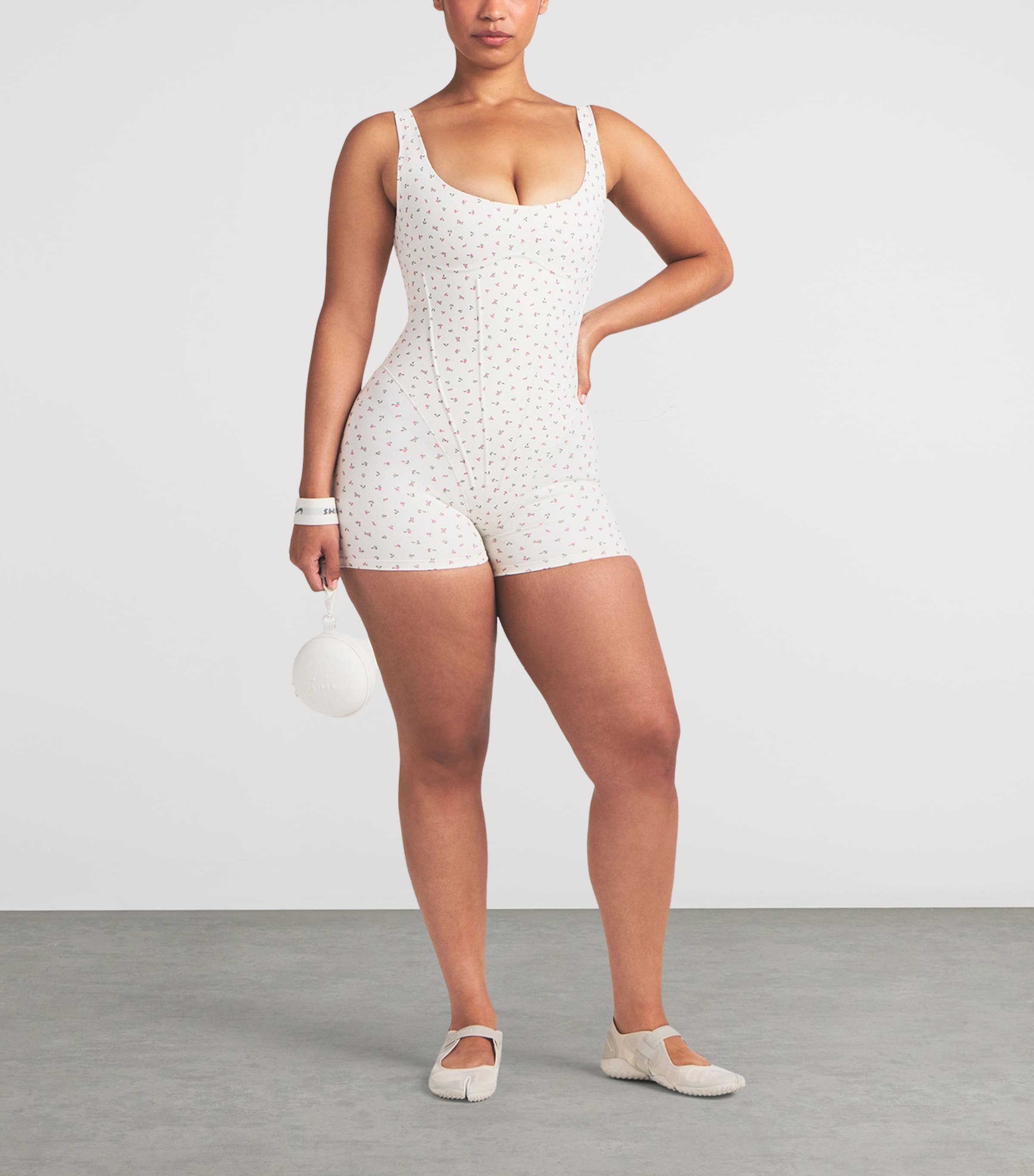 NikeSKIMS Womens NikeSKIMS Corset Short Bodysuit Ditzy Floral Print Image 5