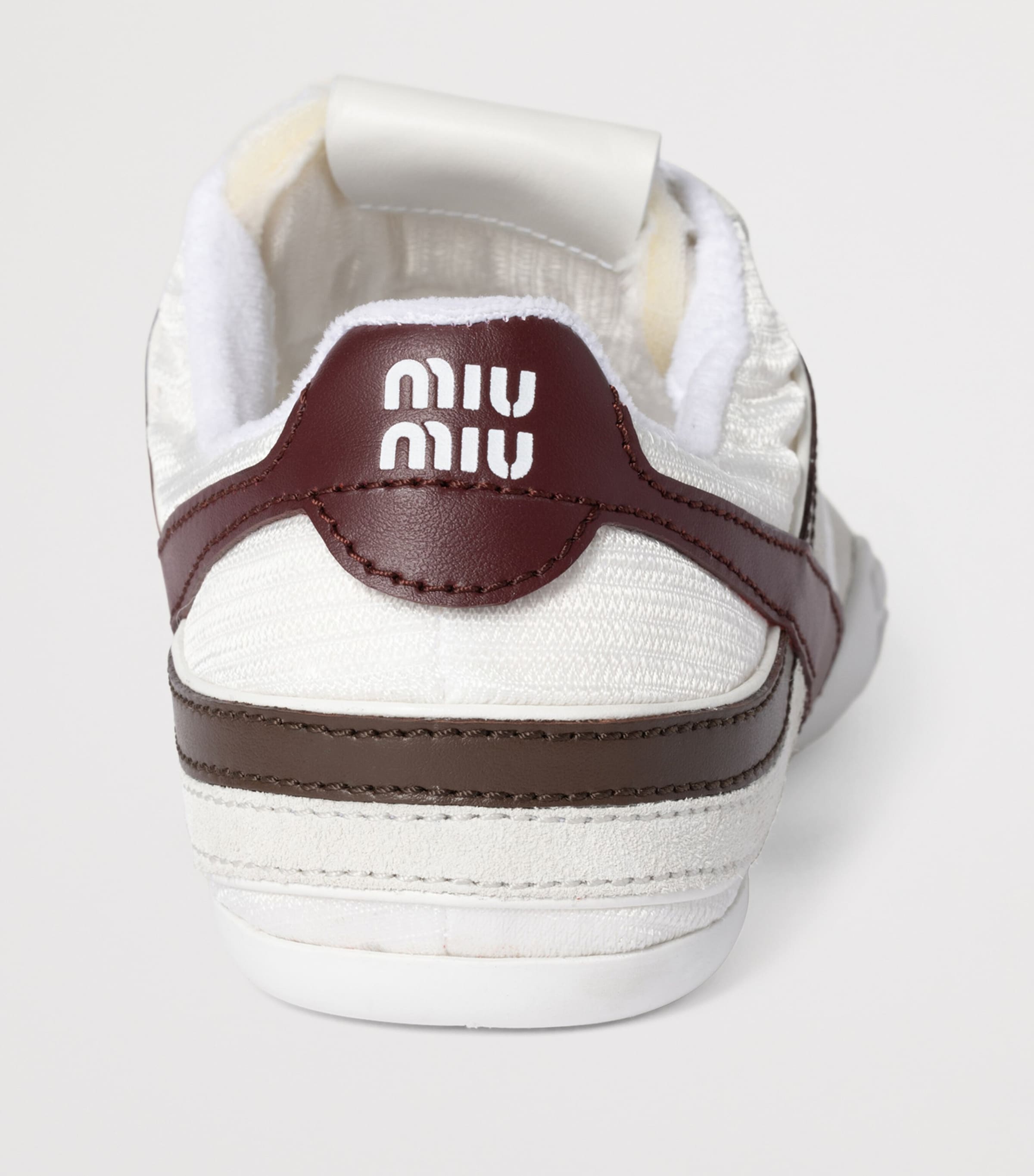 Gymnasium Sneakers F0X97 Image 3