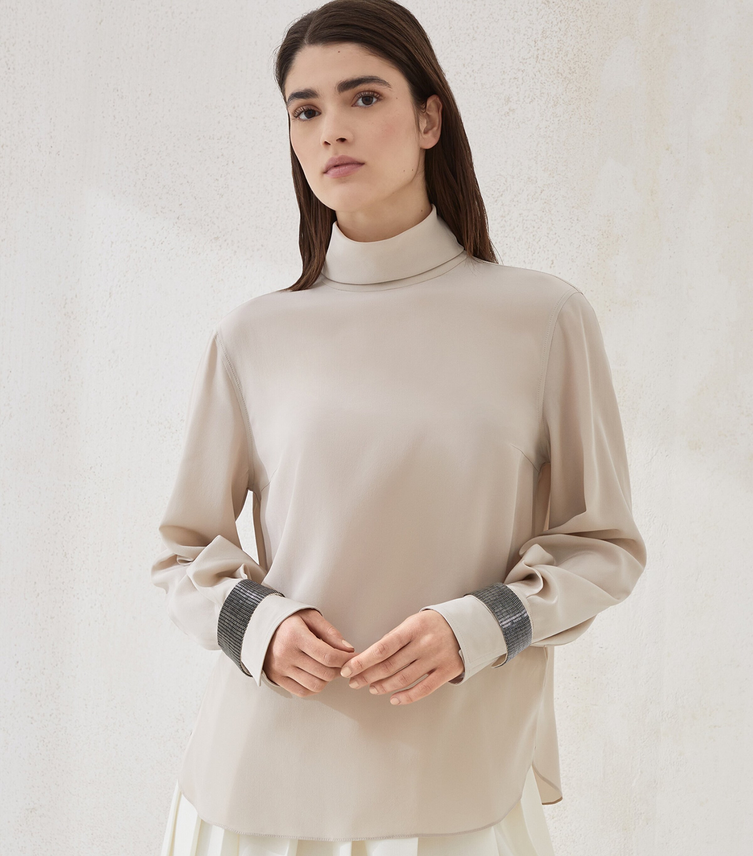 Silk Precious Bracelet Blouse C8561 Image 2