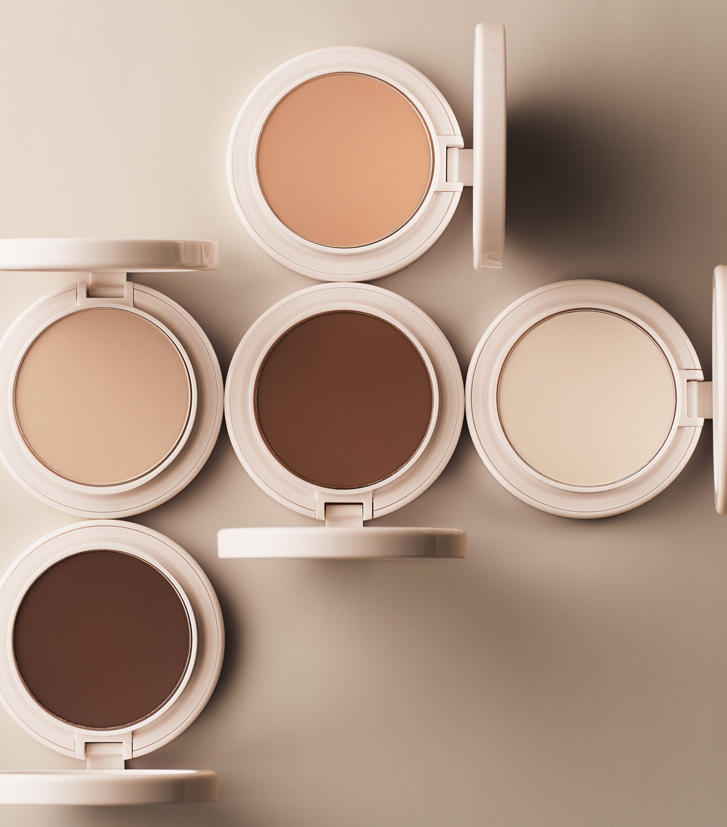 Natural Blur Powder Foundation 8C 8C Image 6