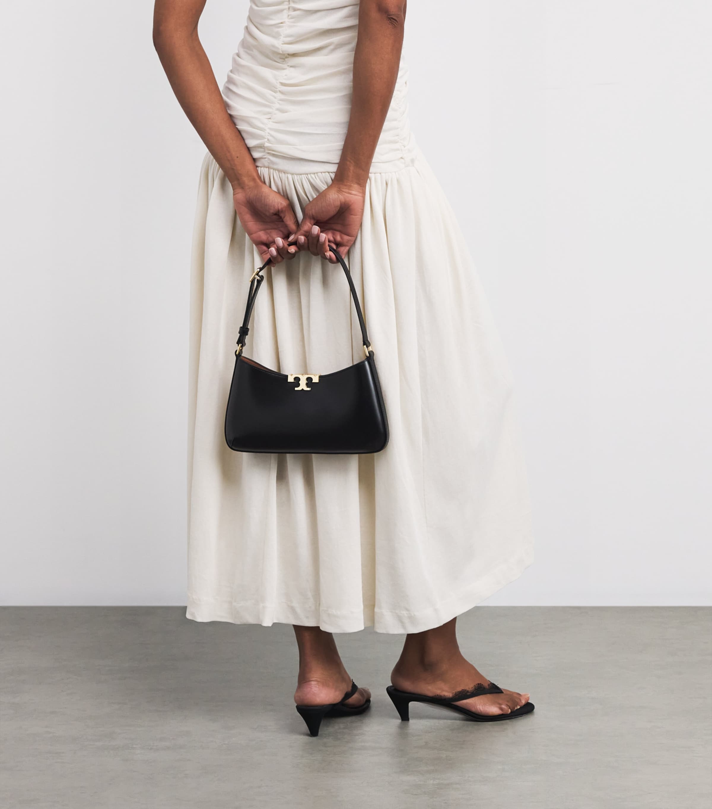 Leather Eleanor Slim Shoulder Bag 001 BLACK Image 2