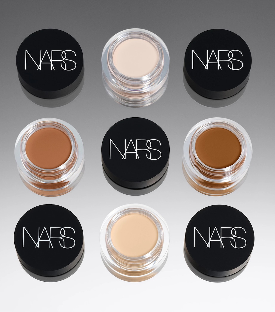 Soft Matte Complete Concealer PRALINE Image 5