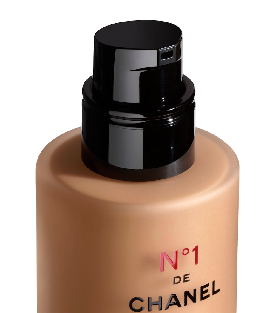 N°1 DE CHANEL Revitalizing Foundation BD71 Image 2