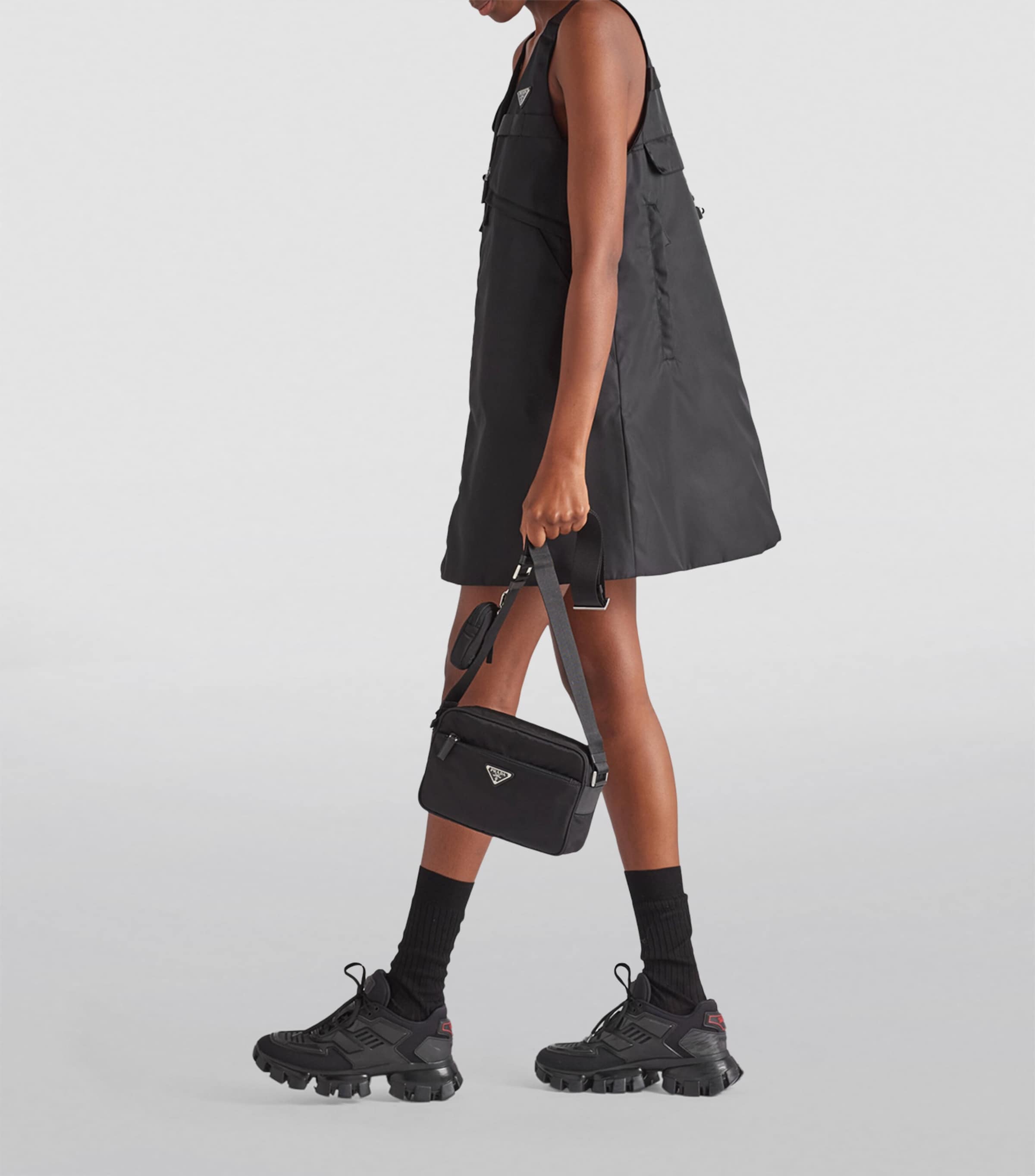 Re-Nylon Shoulder Bag F0002 Image 3