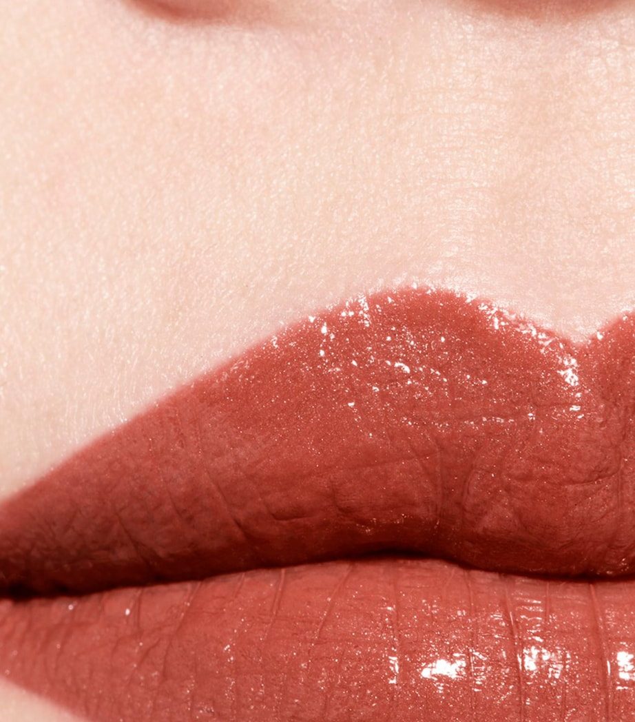 CHANEL ROUGE COCO LONGWEAR SATIN LIPSTICK – Hydrating and Smoothing Lip Care Image 3