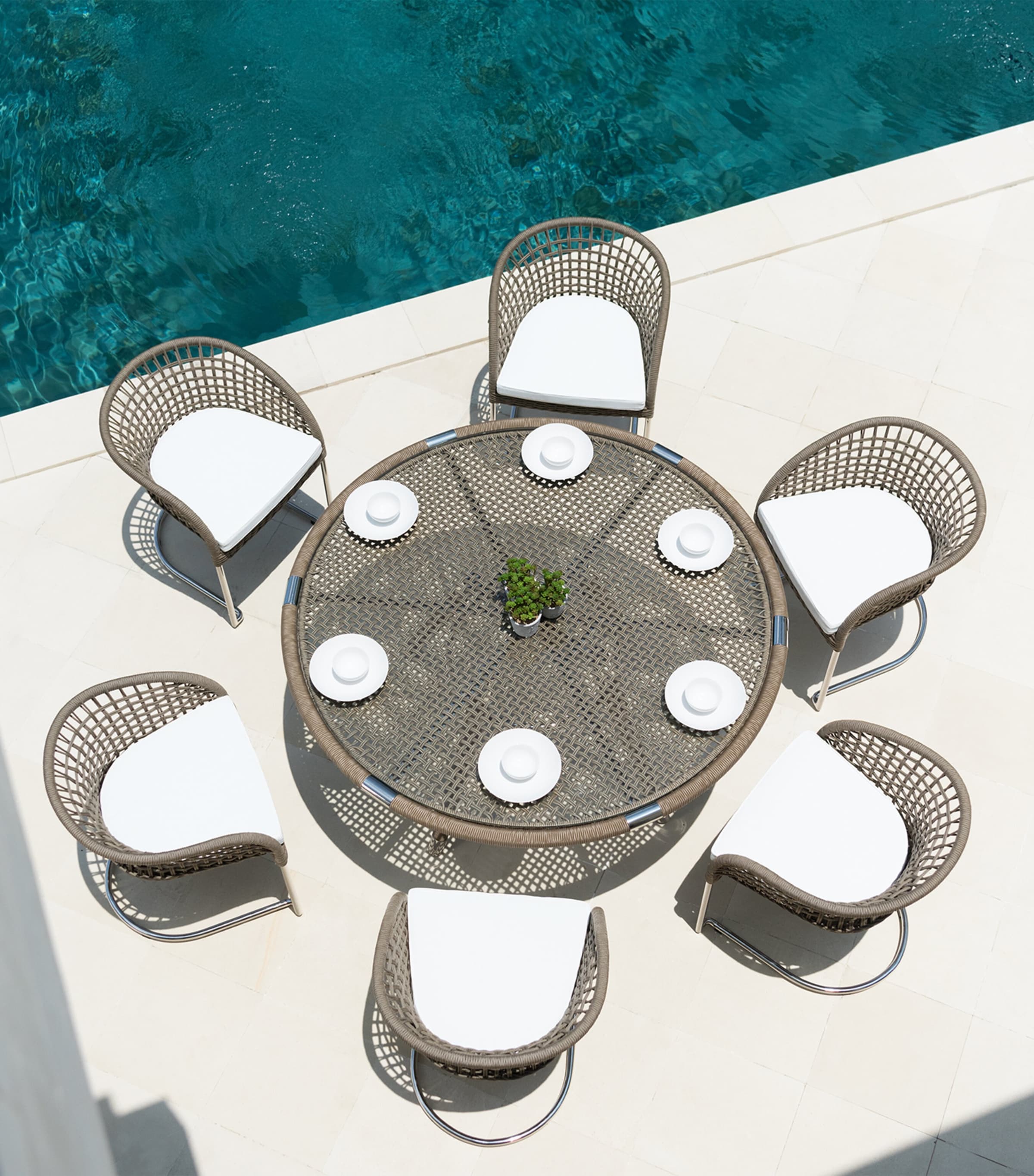 Marina Curved Outdoor Chair WHITE Image 2