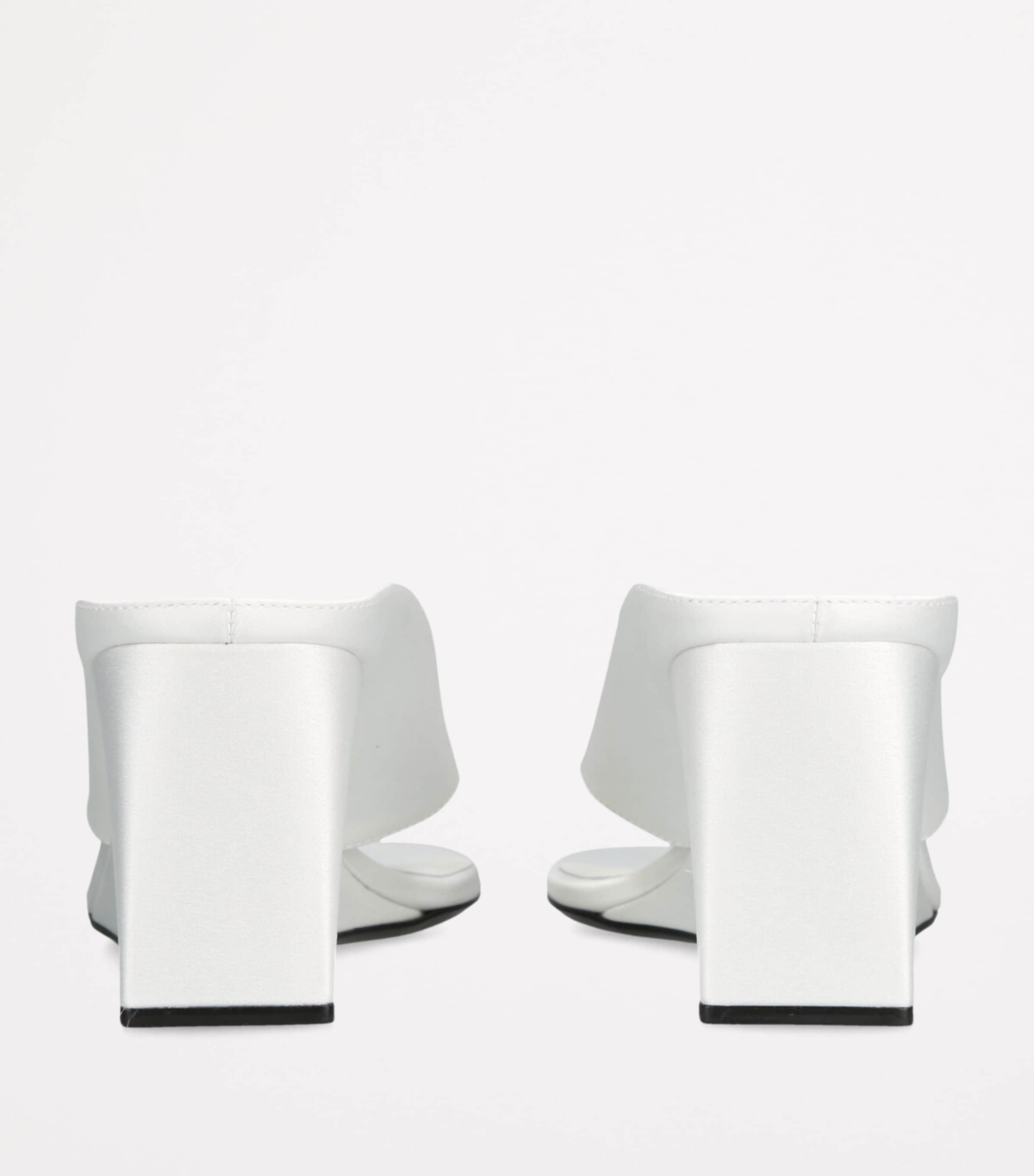 Leather Cube Thong Mules 75 WHITE Image 2