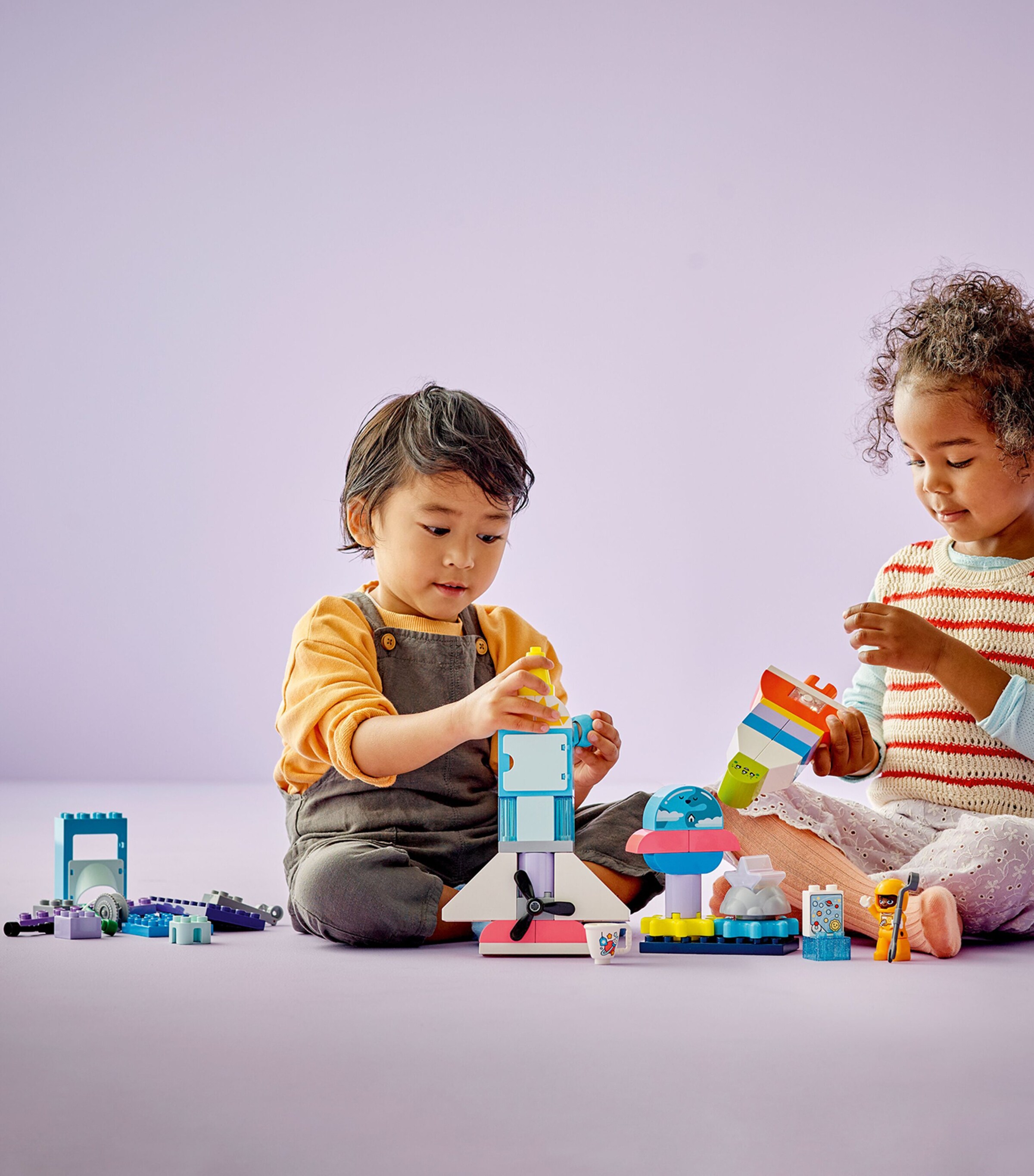 Duplo 3-in-1 Space Shuttle Adventure Rocket Toy 10422 MULTI Image 3