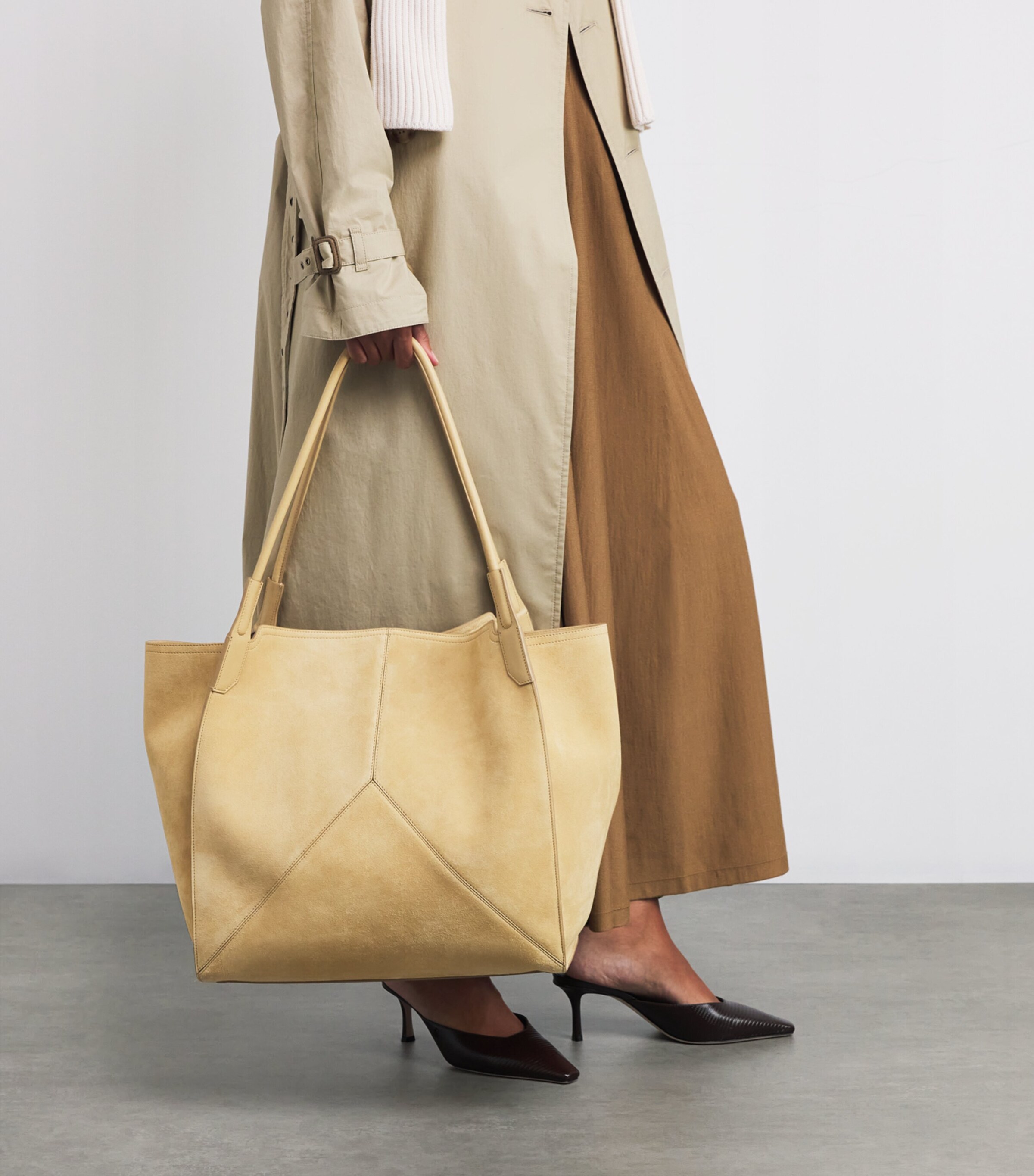 Suede Victoria Tote Bag SAND Image 2