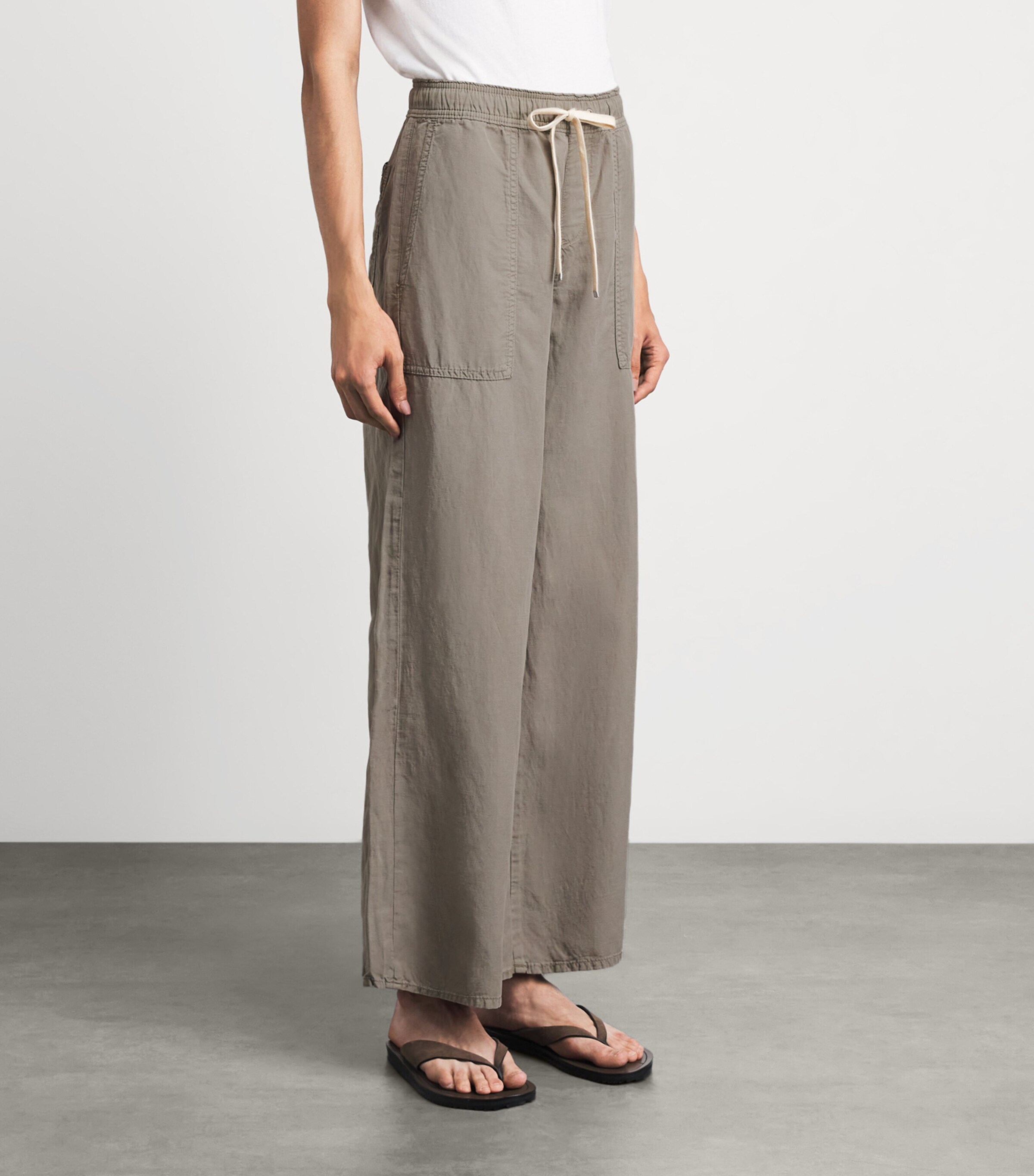 7 For All Mankind Wide-Leg Utility Trousers Colored Tencel Image 4