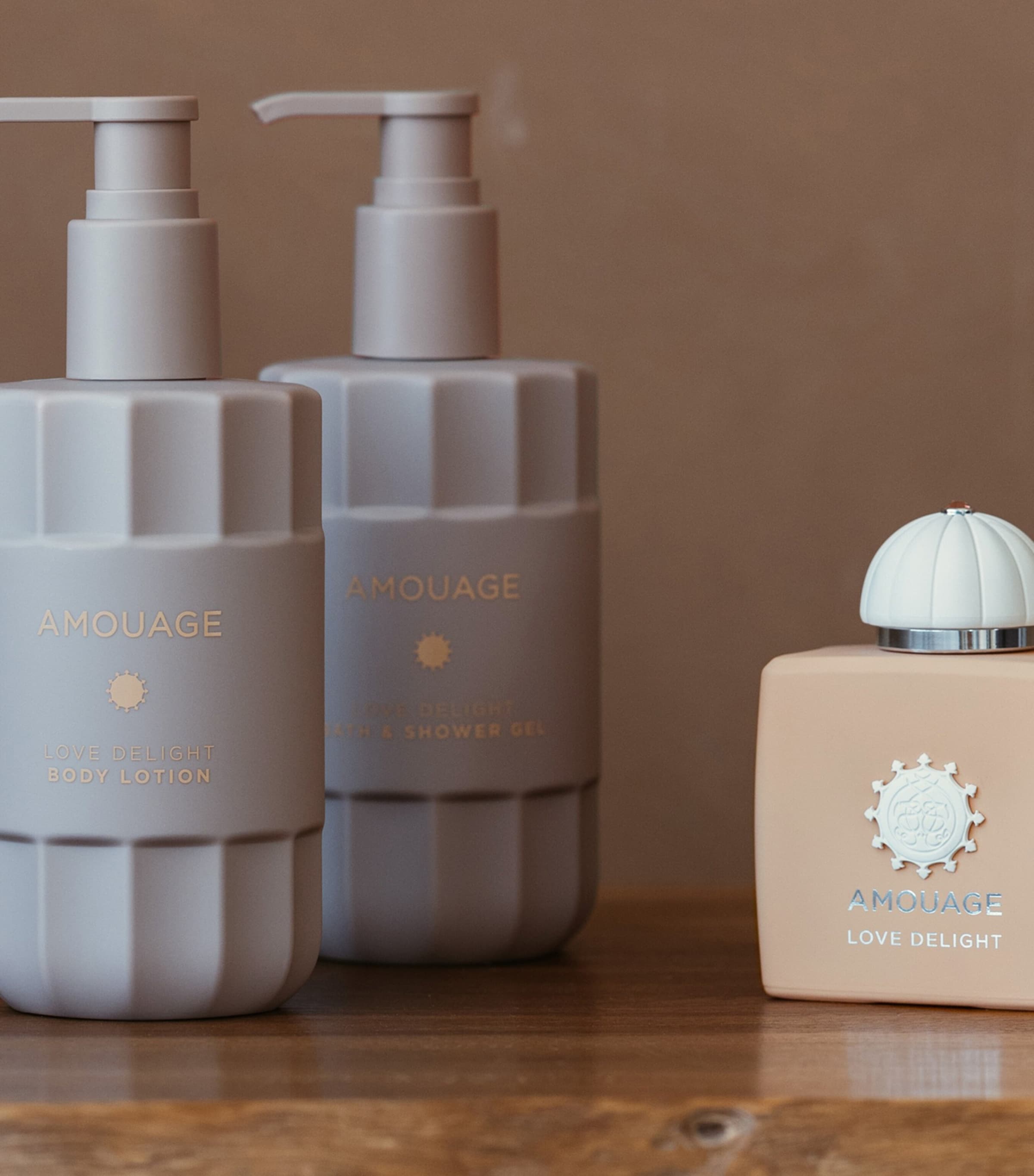 Love Delight Body Lotion (360ml) NO COLOUR Image 2