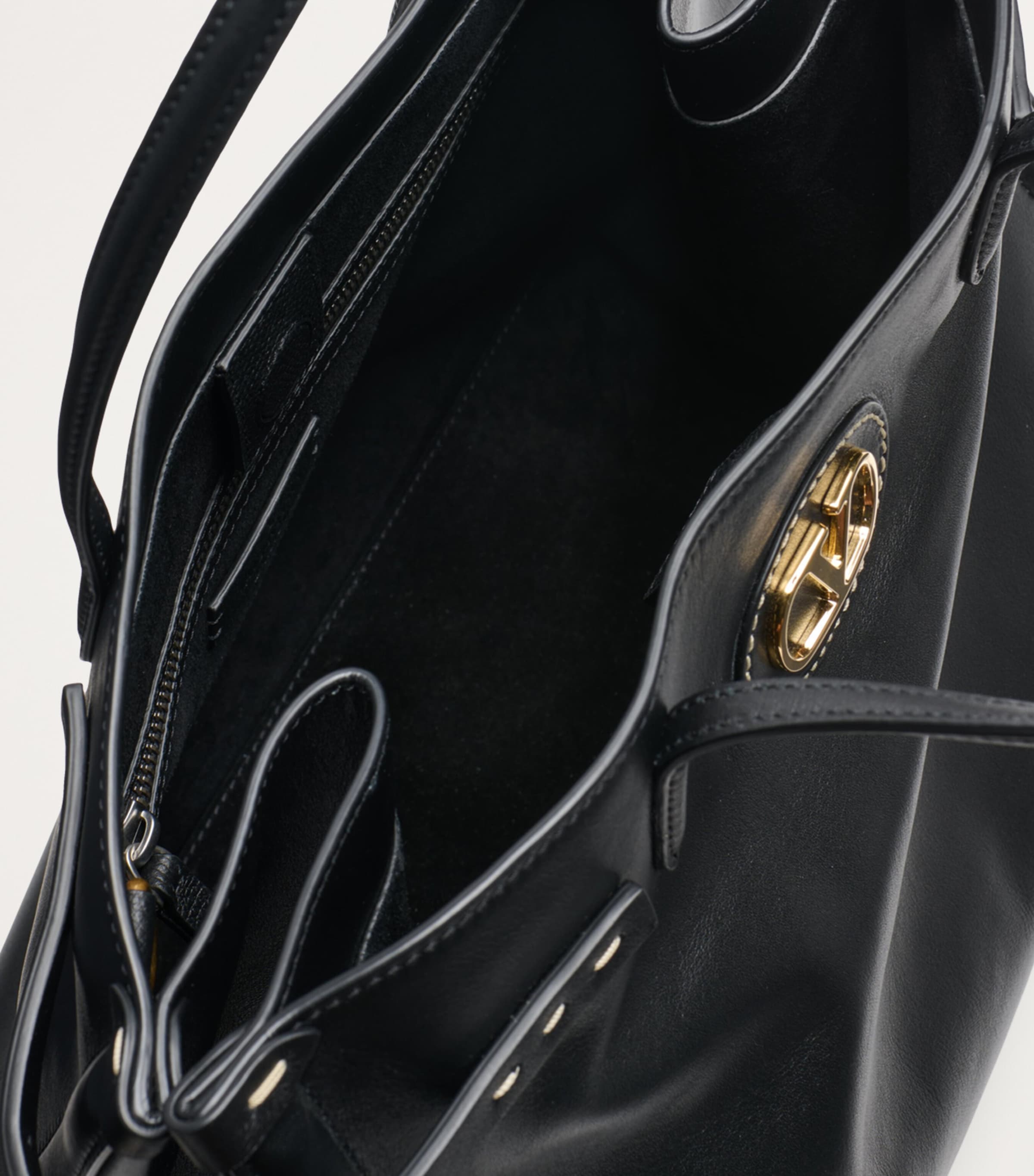 Medium Leather Antibes Top-Handle Bag 0NO Image 3