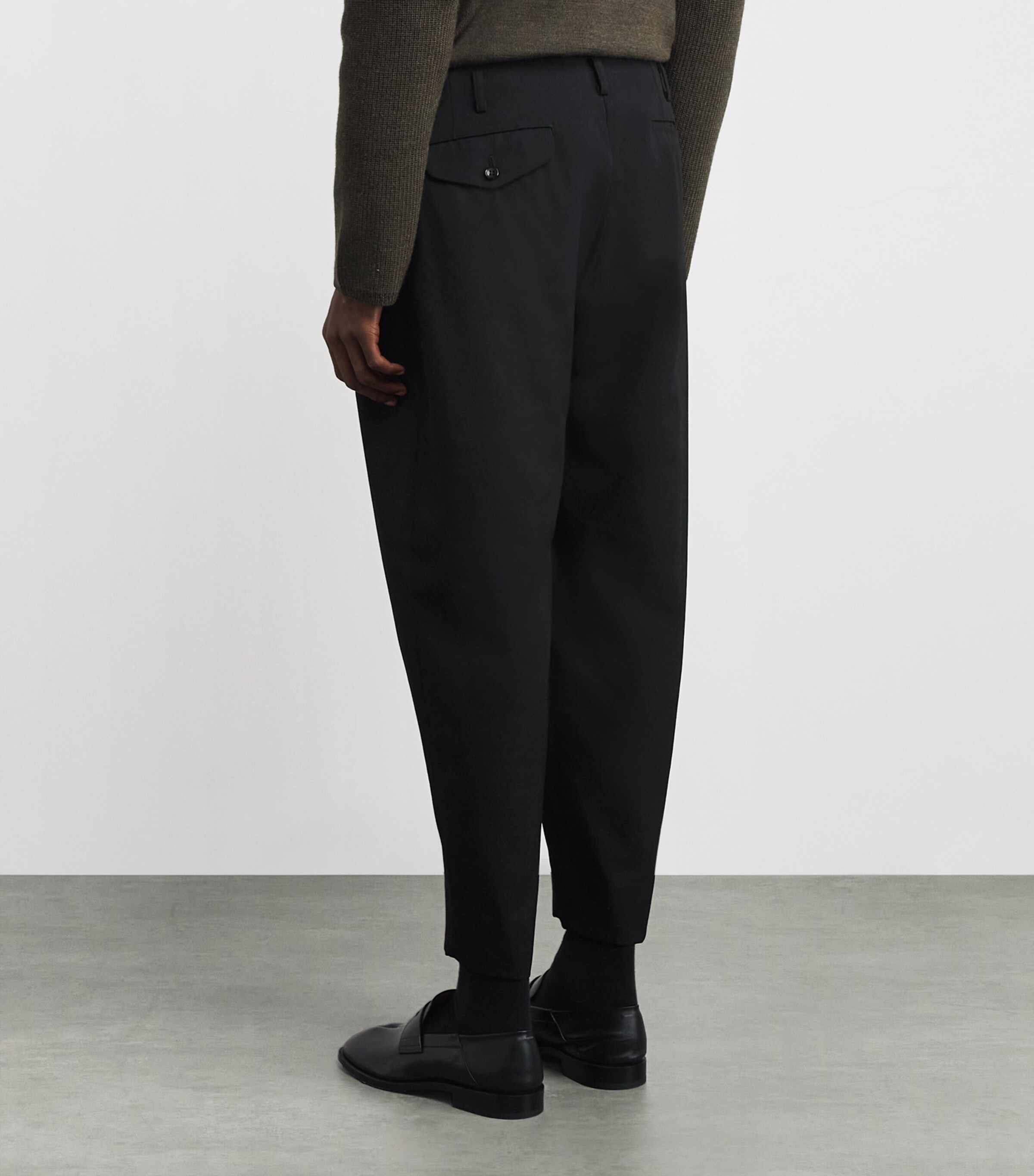 Wool Pleated Trousers BLACK Image 4
