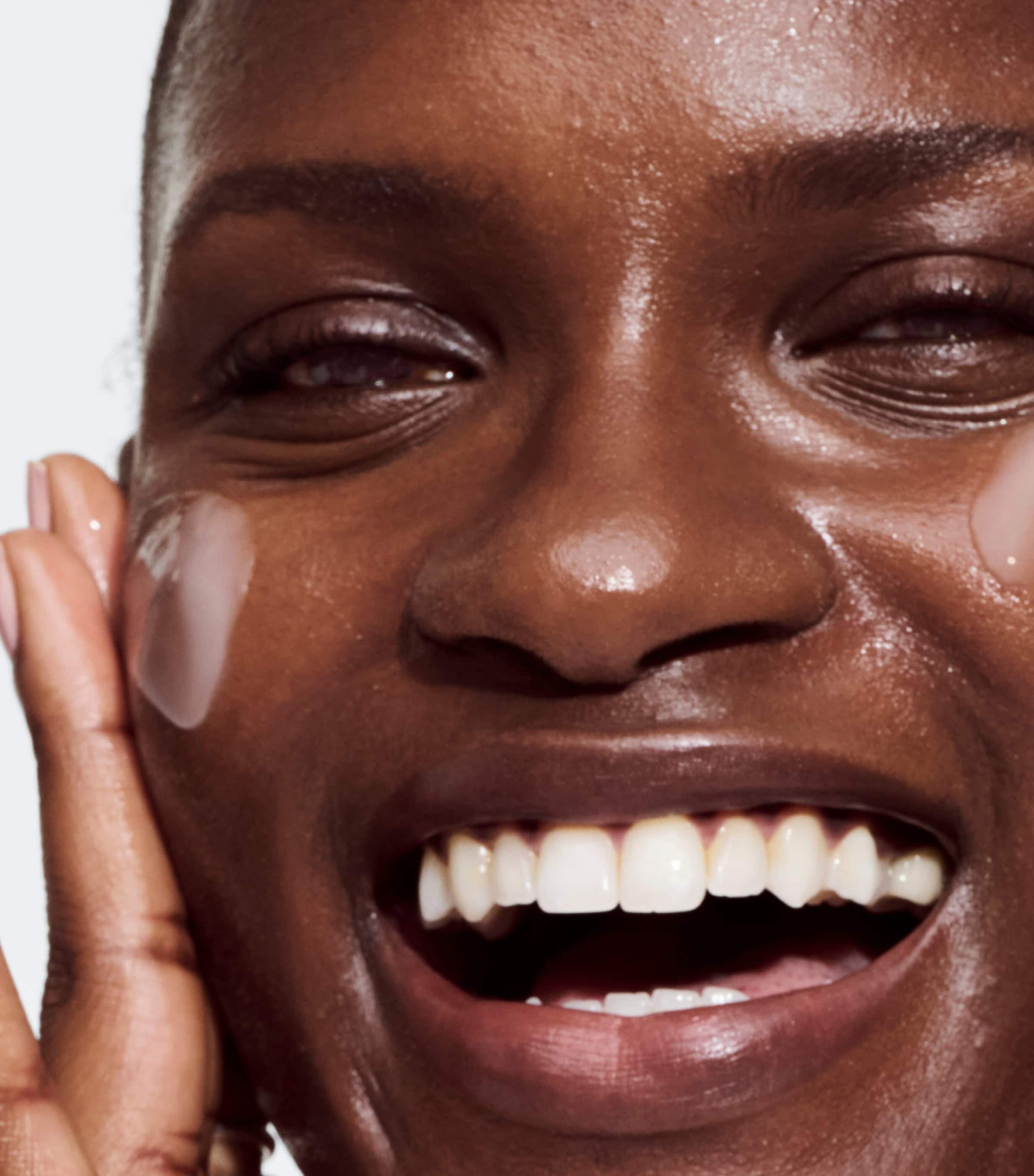 Dark Spot Clearing Serum (75ml) NO COLOUR Image 8