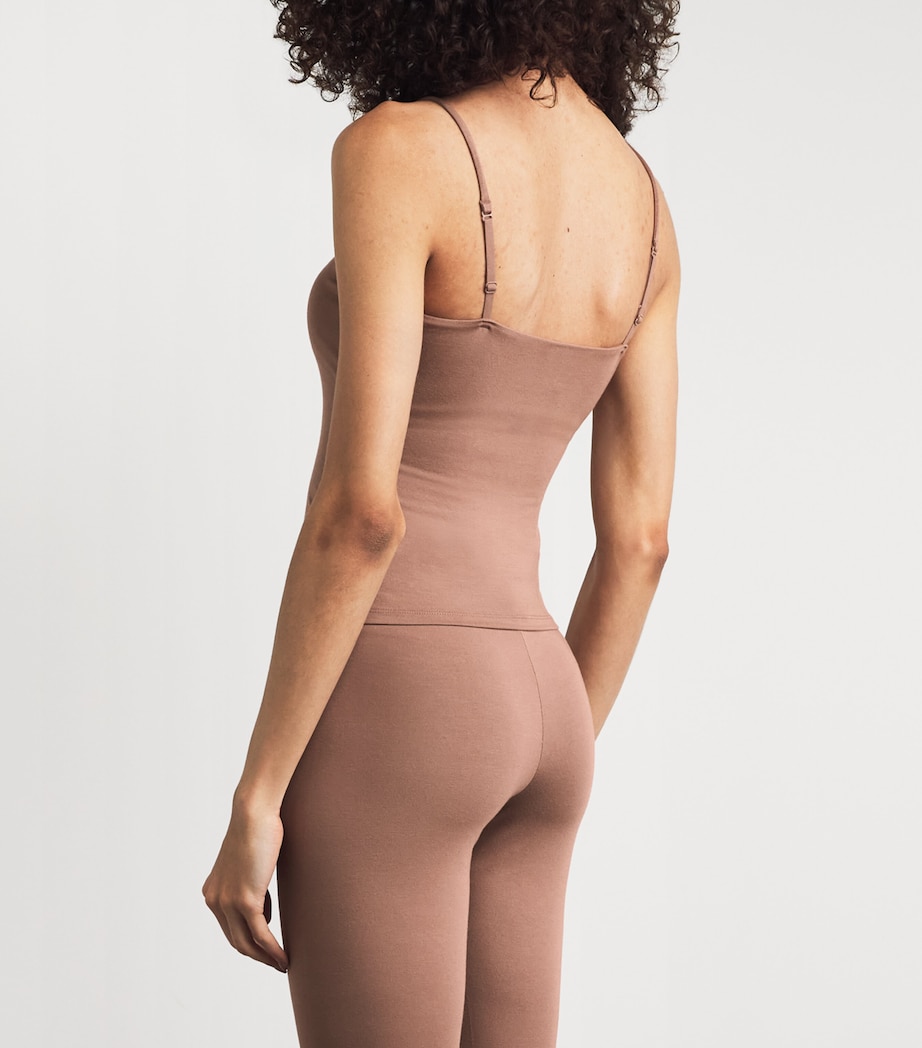 Skims Womens Smooth Layers Cami Top Nutmeg Image 5