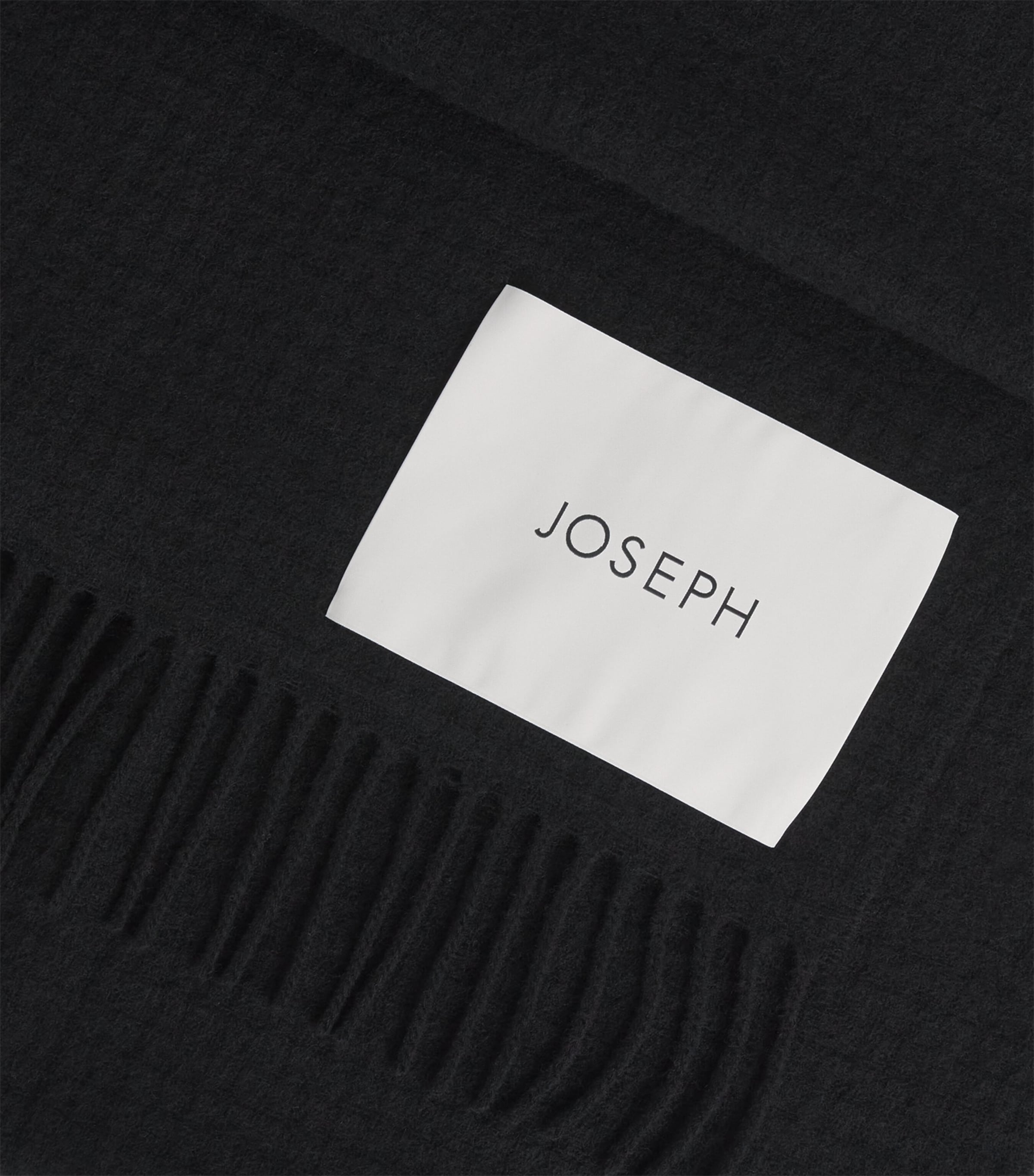 Wool Flora Waffle Scarf BLACK Image 4