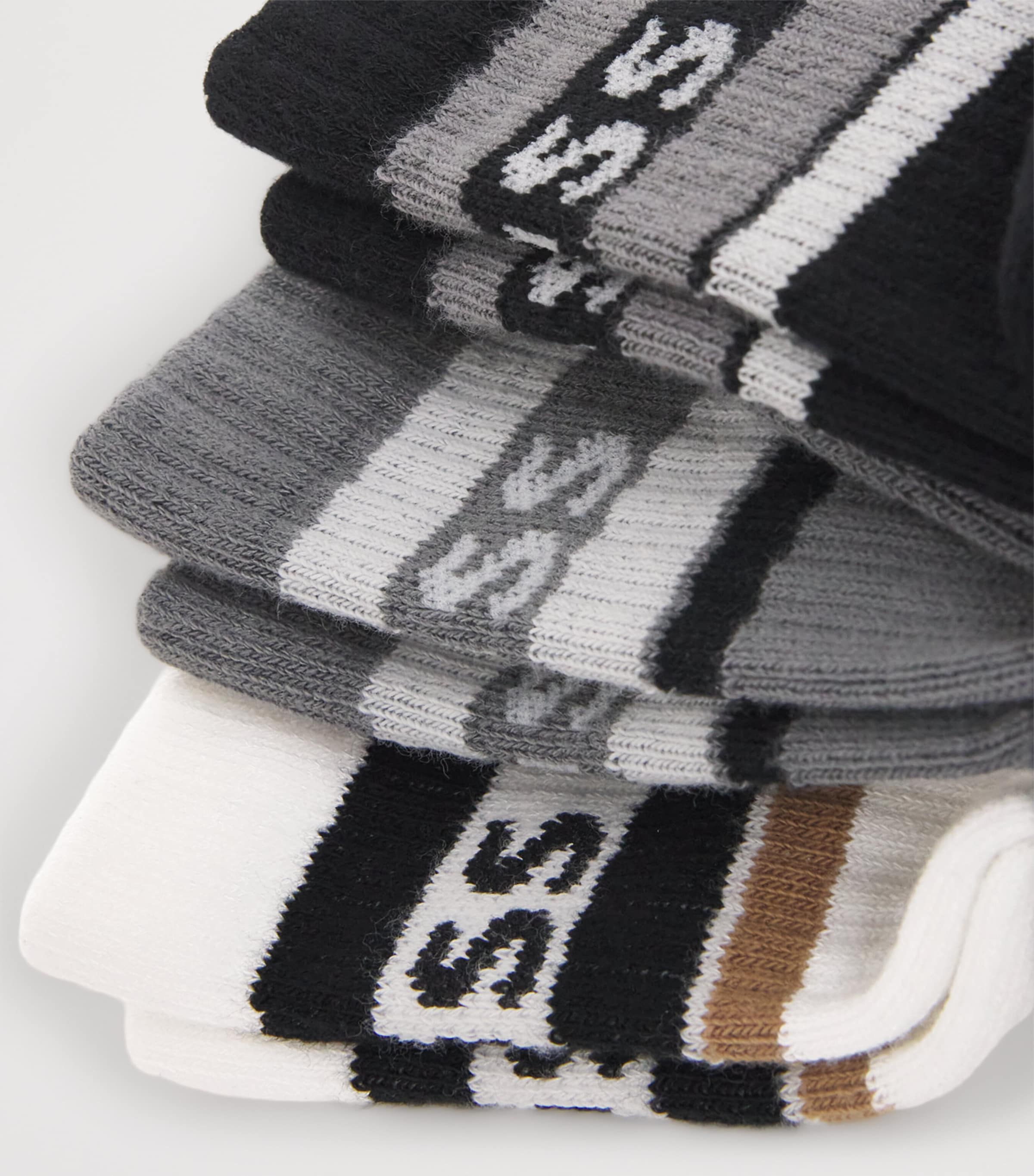 Logo Ribbed Socks (Pack of 3) OPEN MISCELLANE960 Image 2