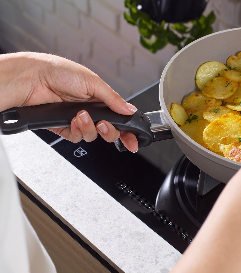 Ceratal Comfort Frying Pan (24cm) GREY Image 7