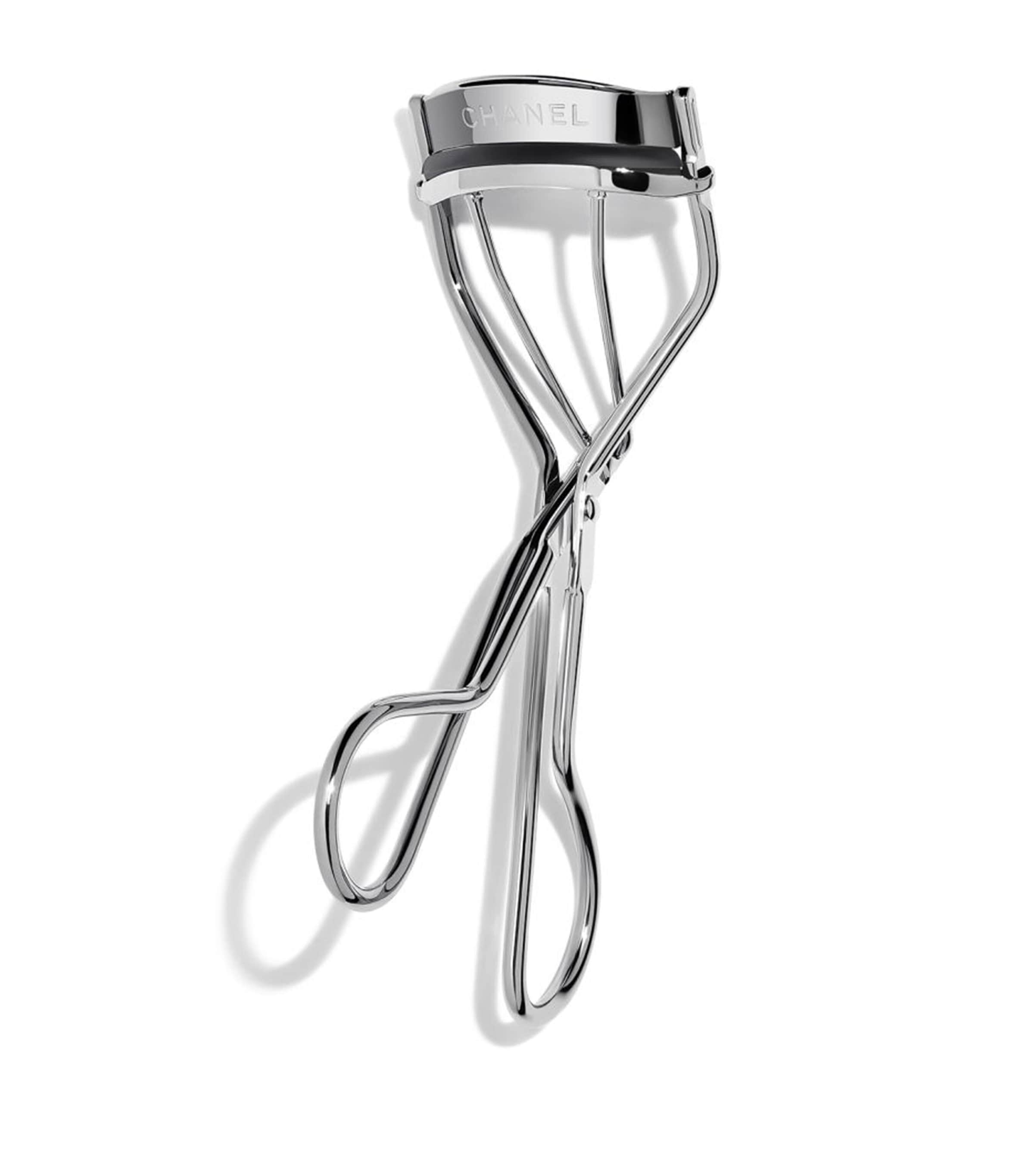 Chanel Le Recourbe Cils De  Eyelash Curler In White