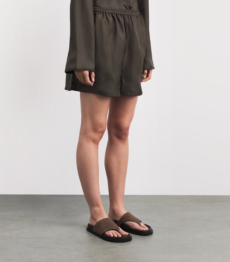 Róhe Womens Silk Taped Shorts Earth Image 4