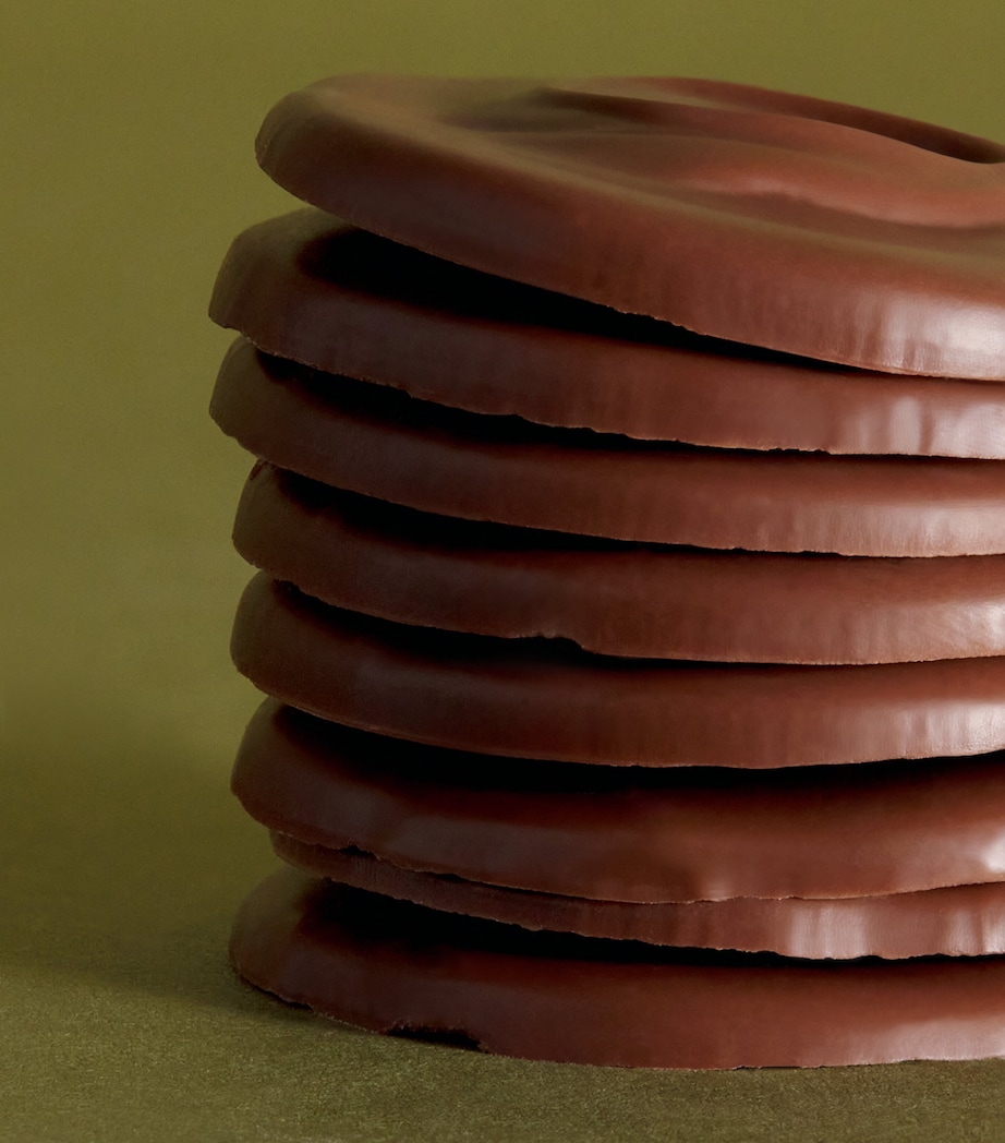 Milk Chocolate Salted Caramel Thins (144g) NO COLOUR Image 2