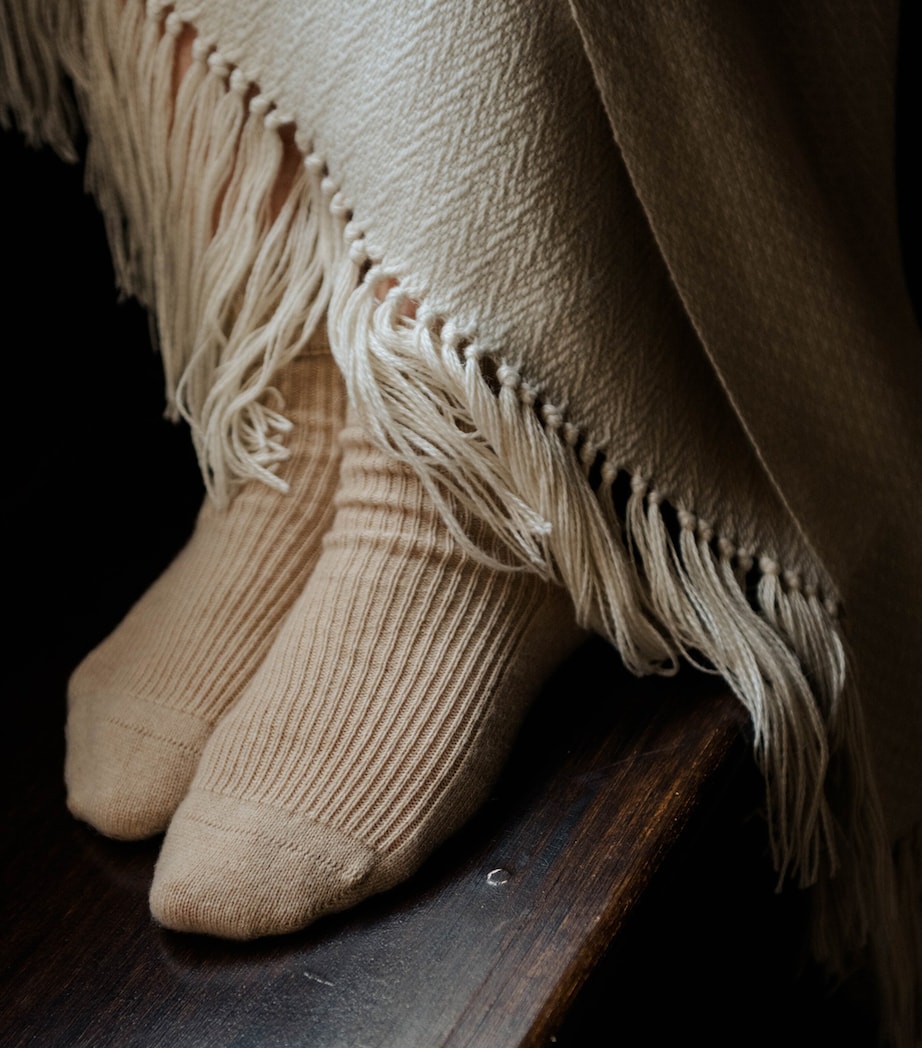 Alpaca-Blend Woodland Inkcap Throw (153cm x 230cm) WHITE Image 4