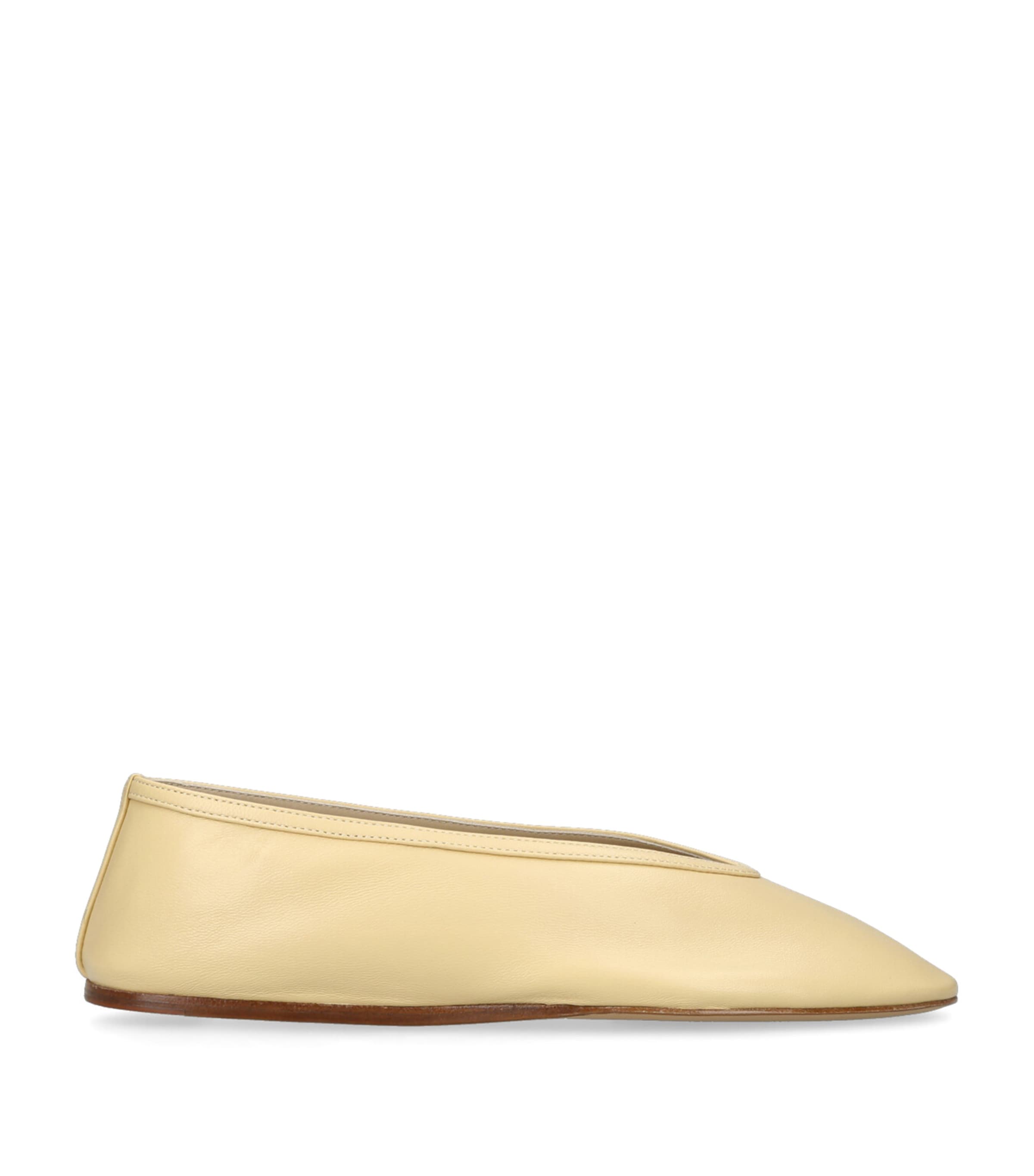 Shop Le Monde Beryl Leather Luna Ballet Flats In Ivory
