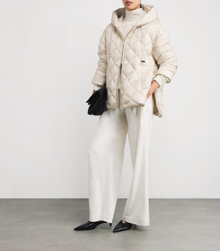 The Cube Diamond-Quilted Jacket MILK Image 2