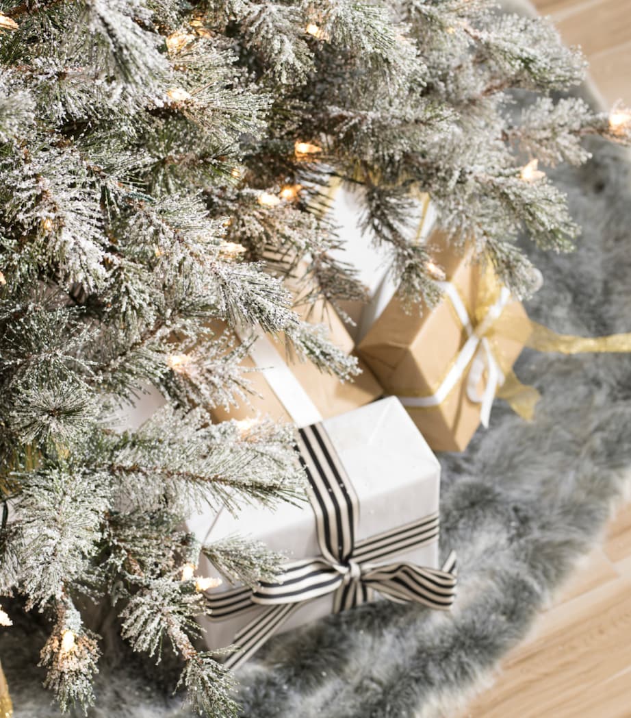 Frosted Sugar Pine Tree (6ft) FROSTED Image 4