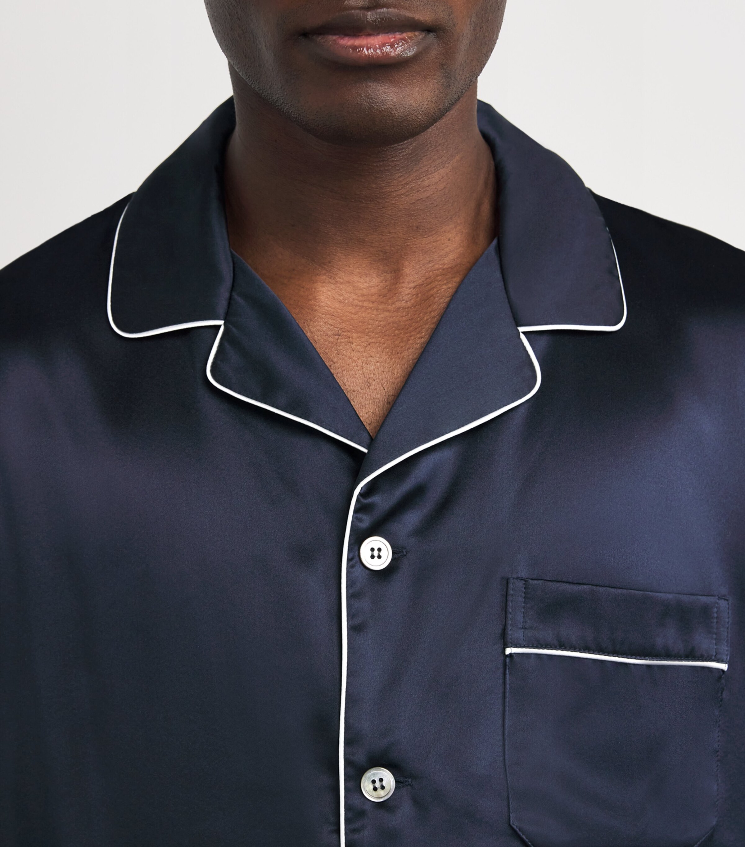 Derek Rose Mens Silk Bailey Pyjama Set Navy Image 4