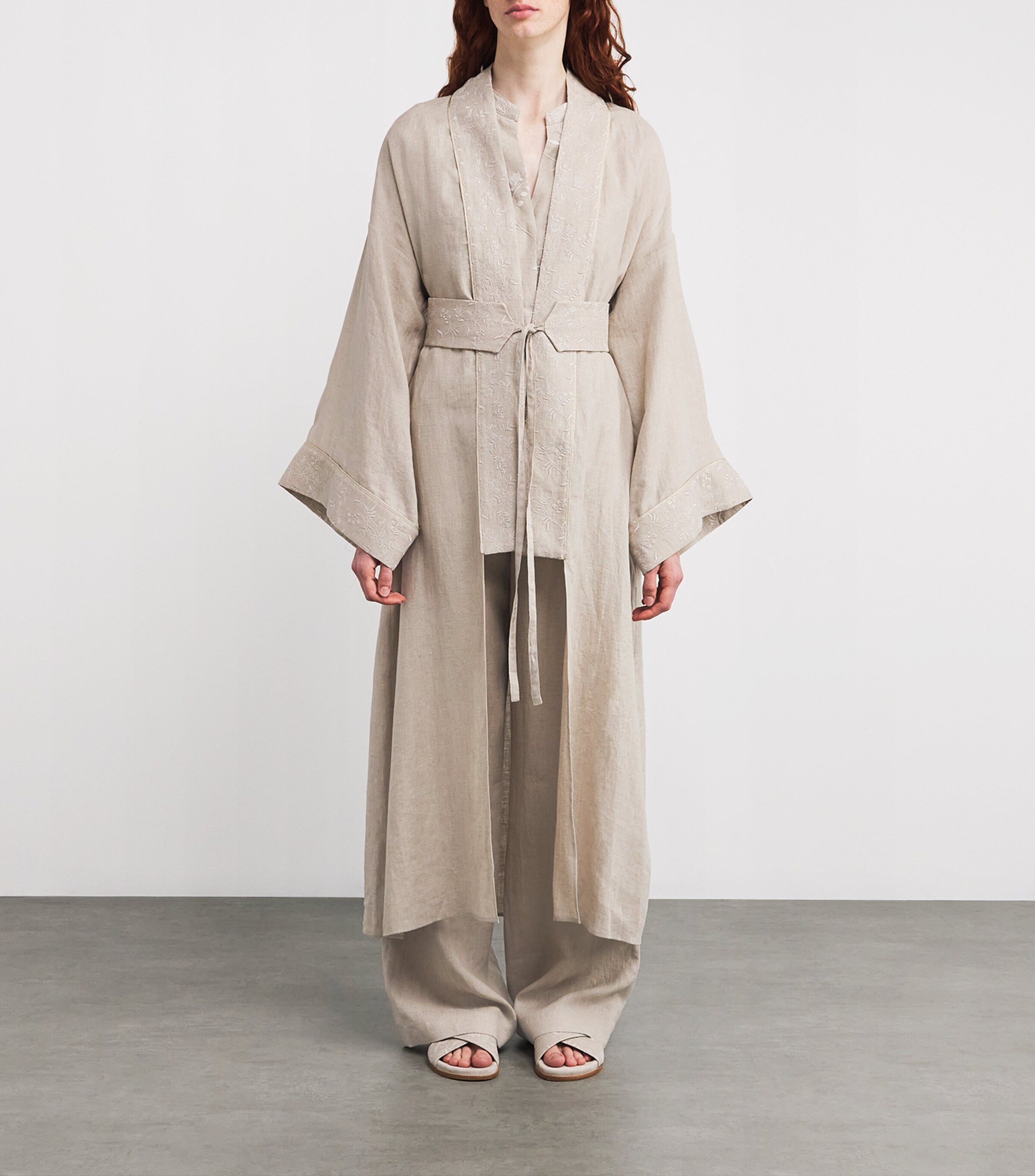 Eleventy Womens x Harrods Linen Embroidered Kimono Sabbia Image 3