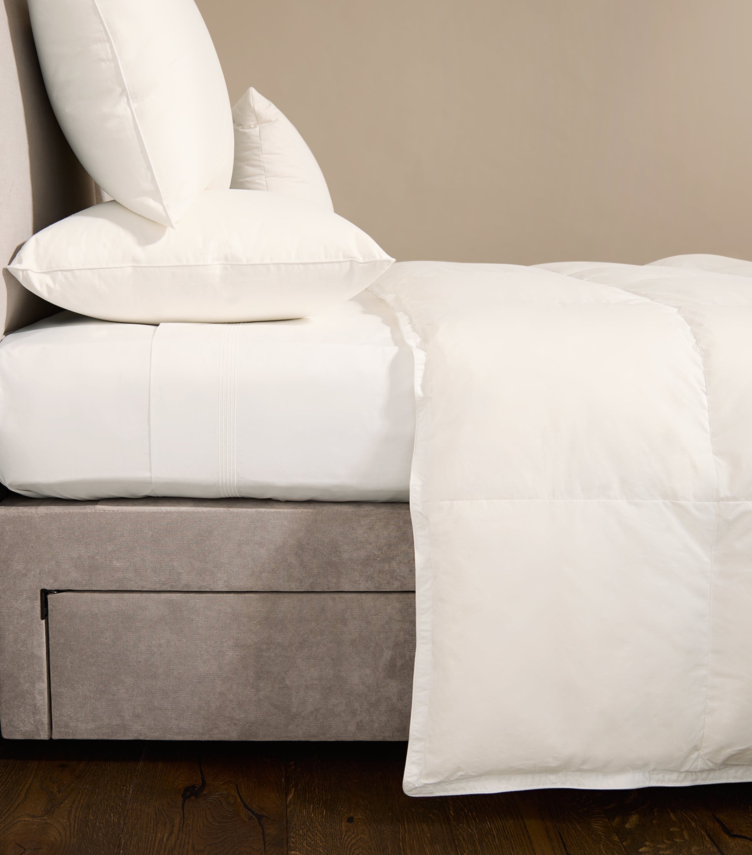 Harrods of London Single 90% Hungarian New White Goose Down Duvet (13.5 Tog) None Image 3