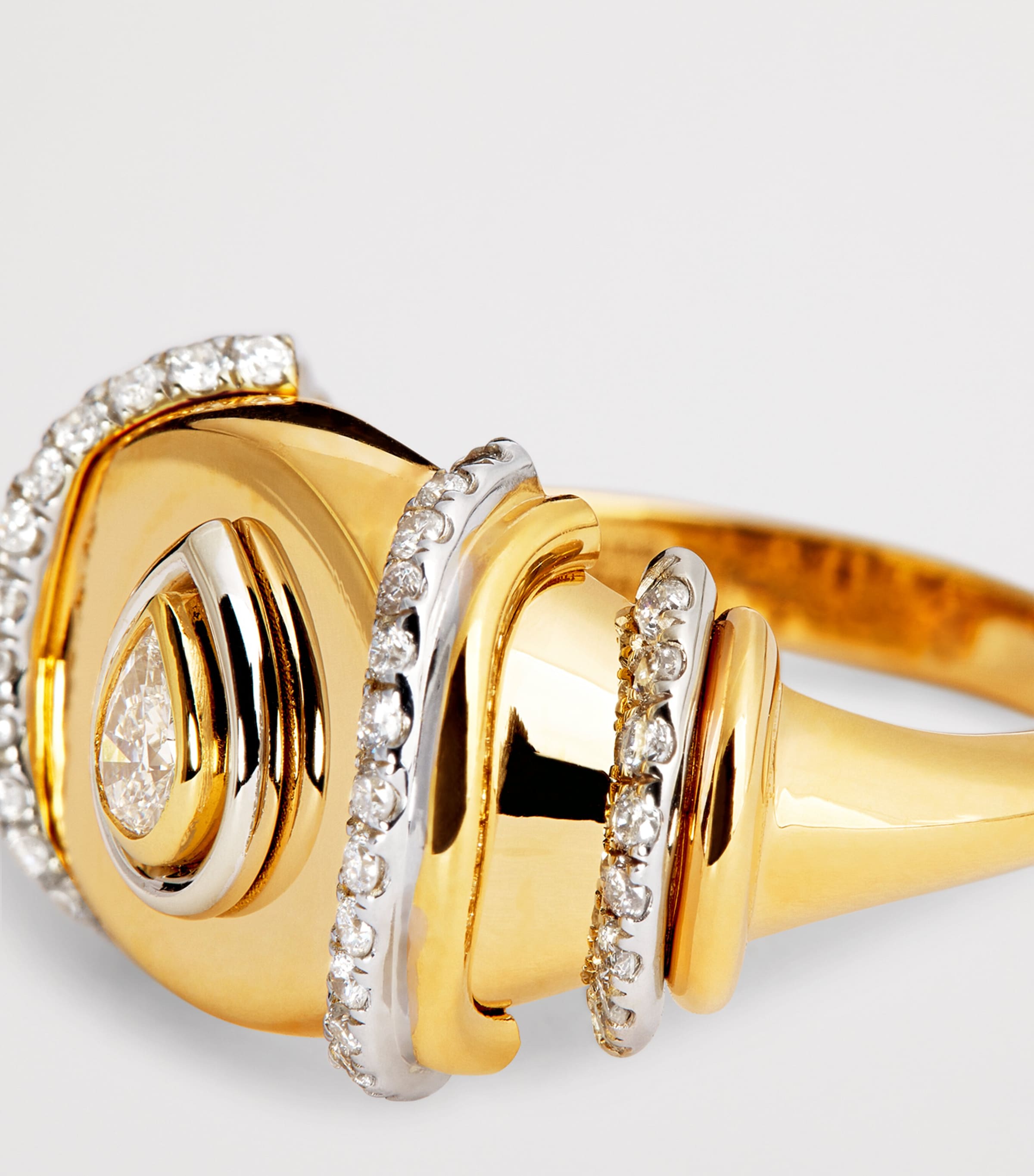 Yellow Gold and Diamond N*93 Sailor Moon Pinky Ring YELLOW GOLD Image 5