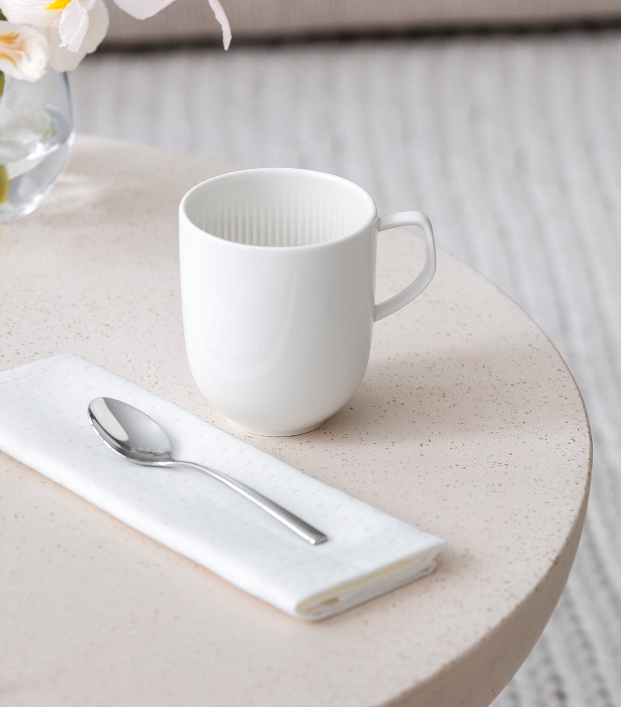 Porcelain Afina Mug WHITE Image 2