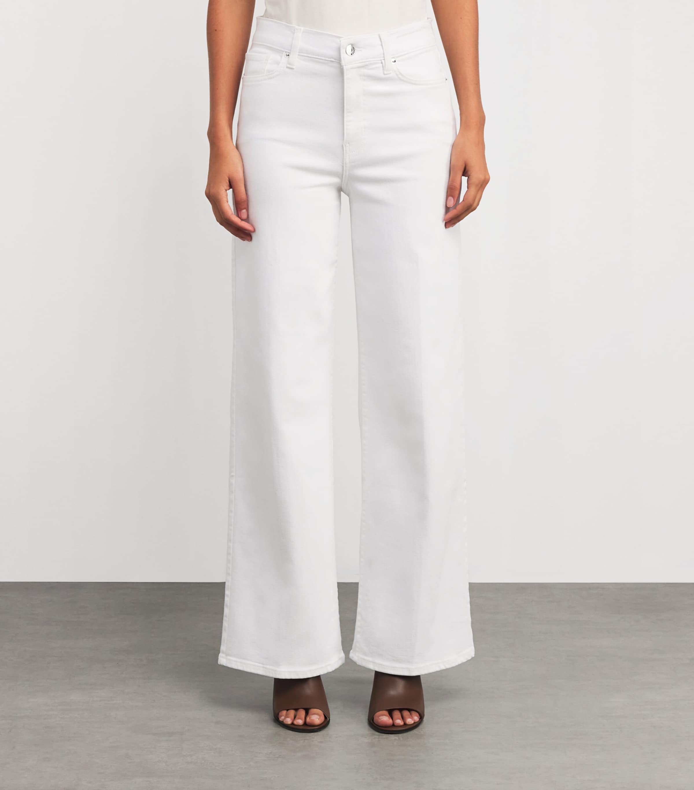 The Icon Flared Jeans WHITE Image 3