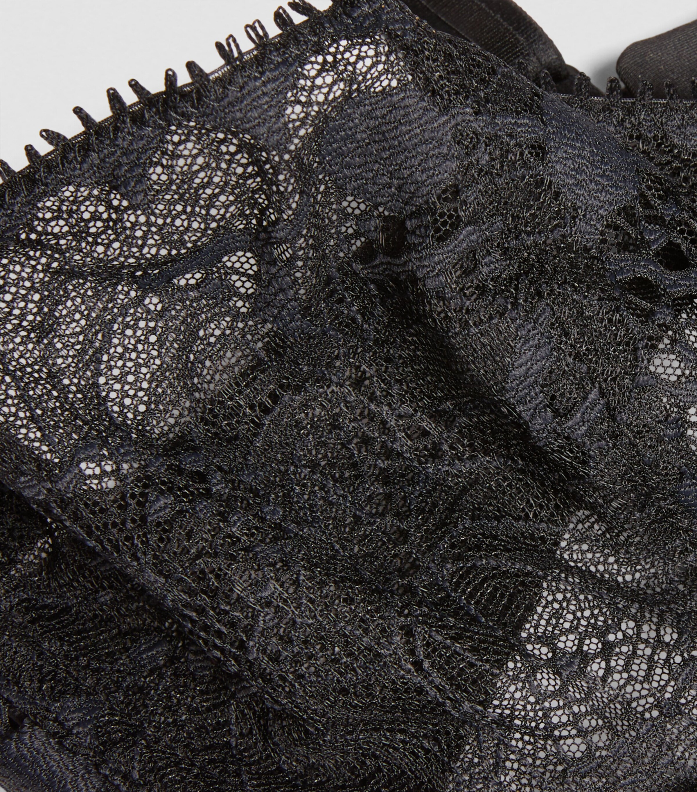 Chantelle Womens Day To Night Half-Cup Bra Black Image 4