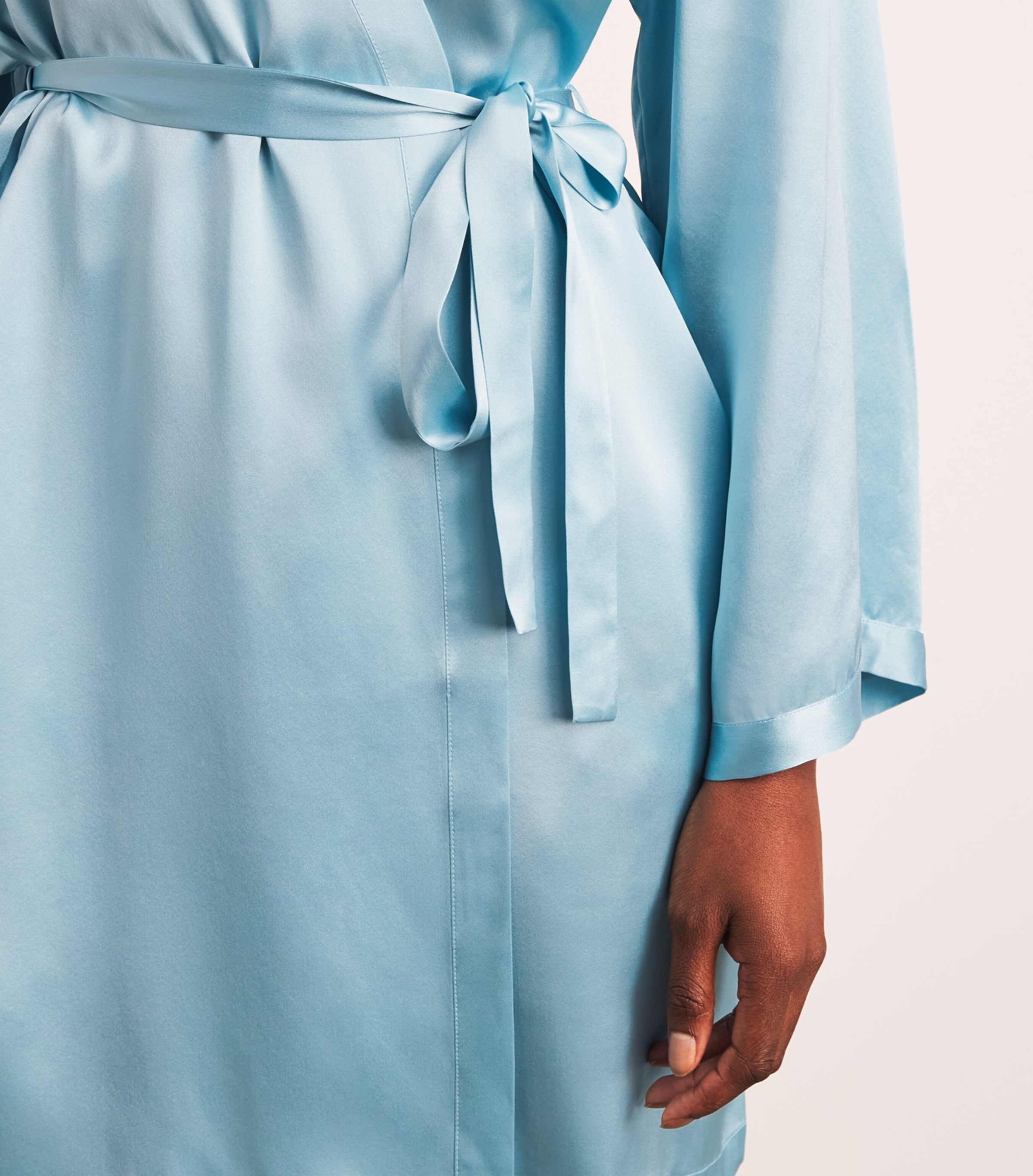 Marjolaine Womens Silk Short Tracy Robe Glacier Image 5