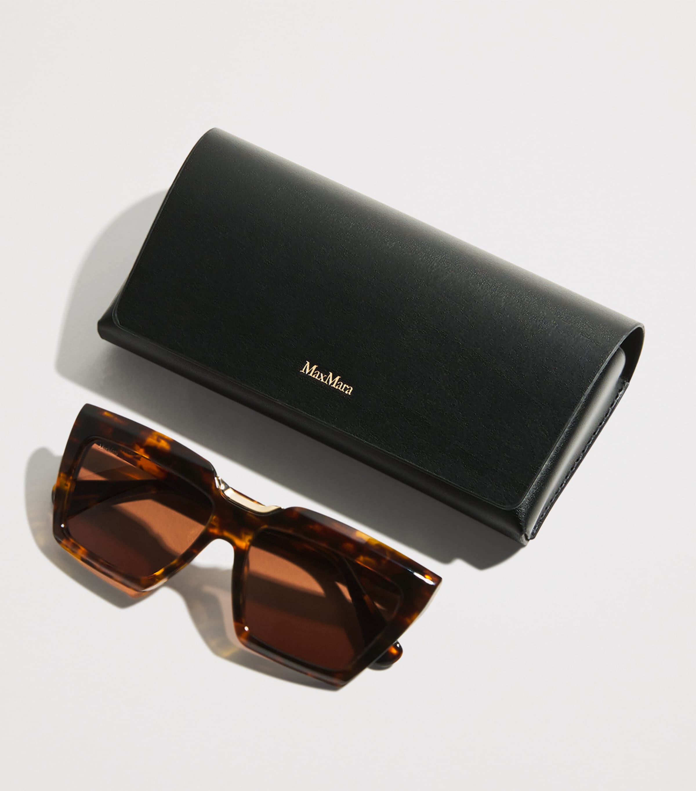 【送料&関税込】Max Mara Cat-eye Sunglasses - Unisex Max Mara Acetate Cat-Eye SPARK7 Sunglasses | Harrods UK