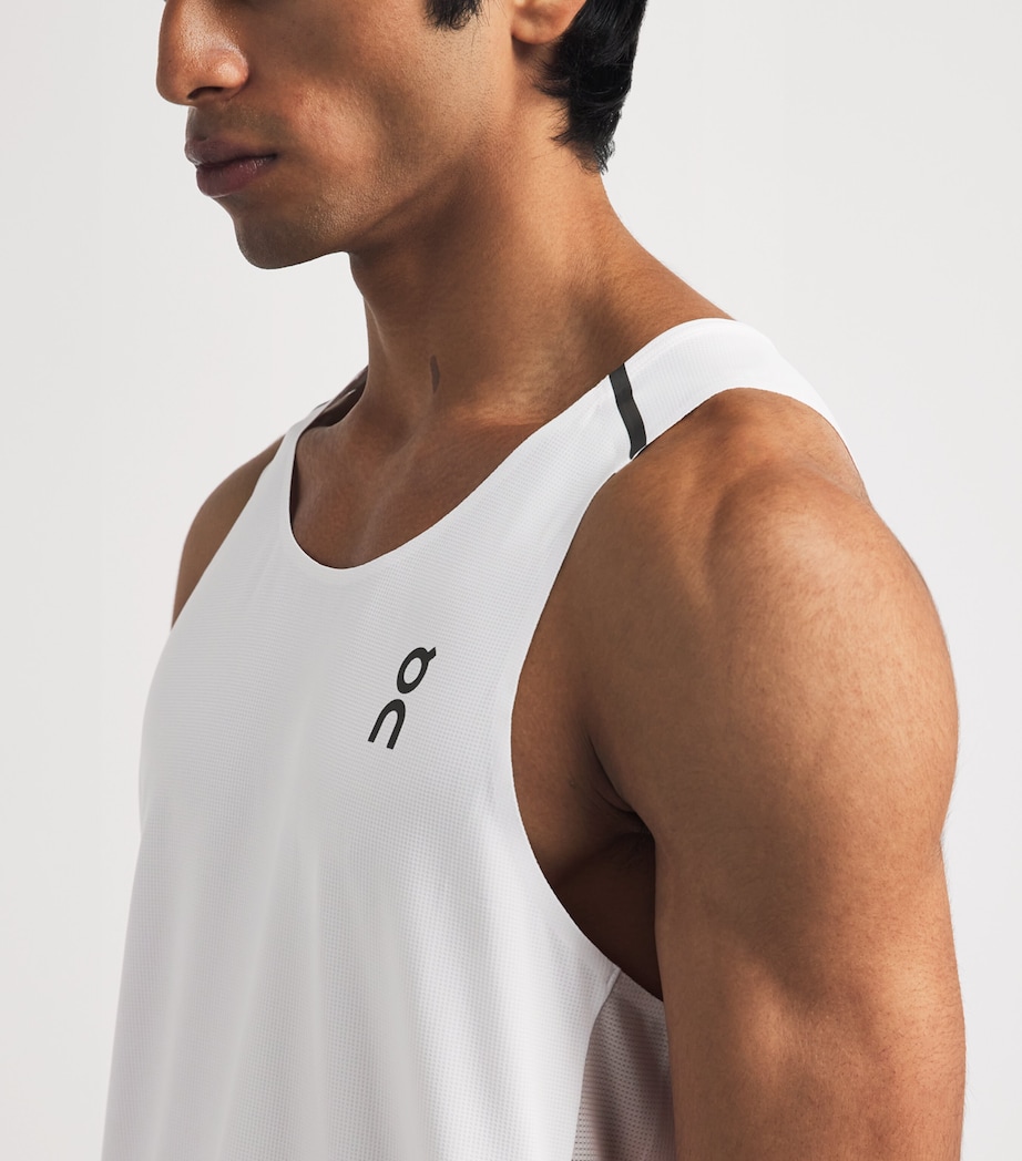 On Mens Performance Tank Top White | Silver Image 3