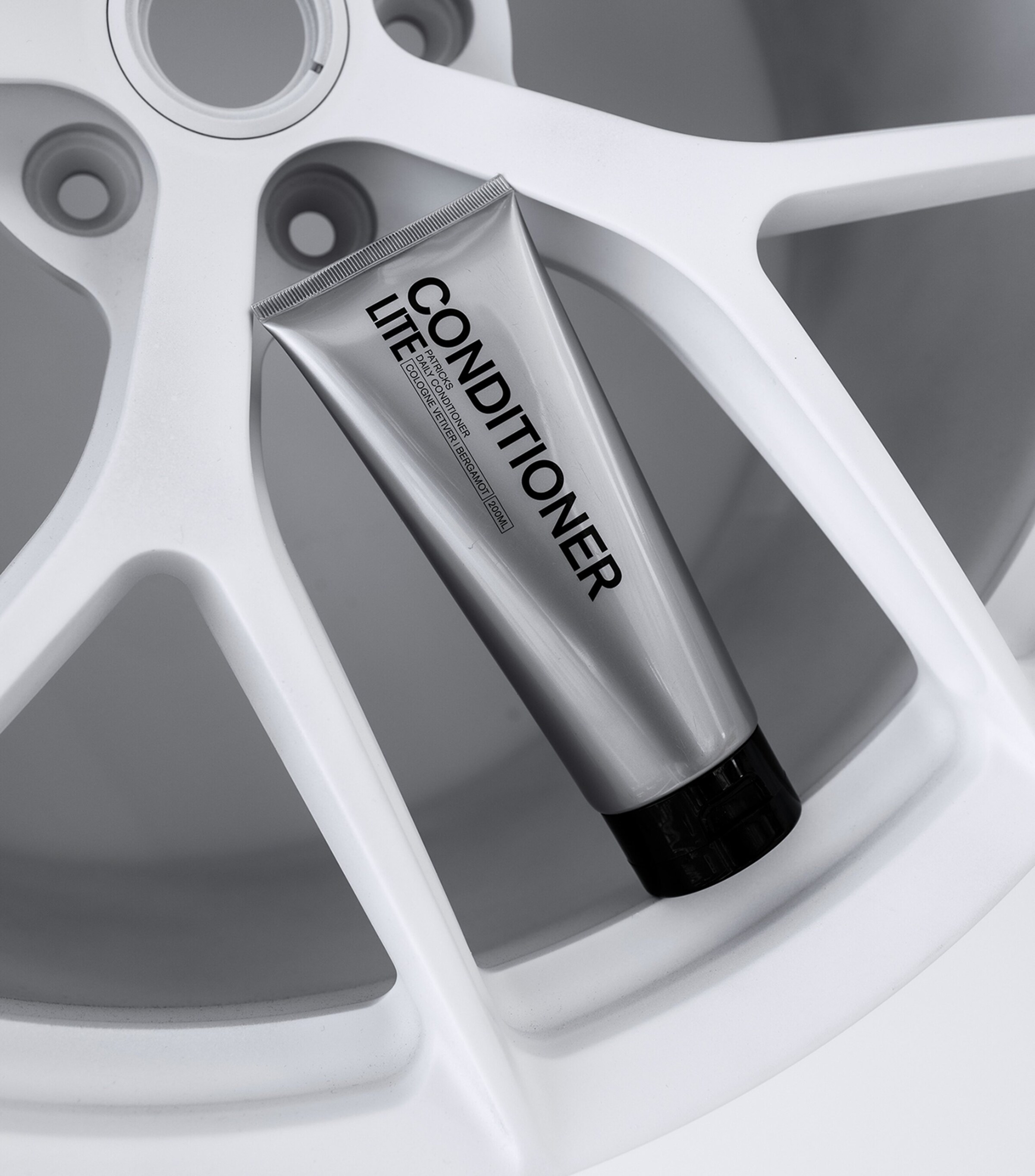 Conditioner Lite (200ml) NO COLOUR Image 2