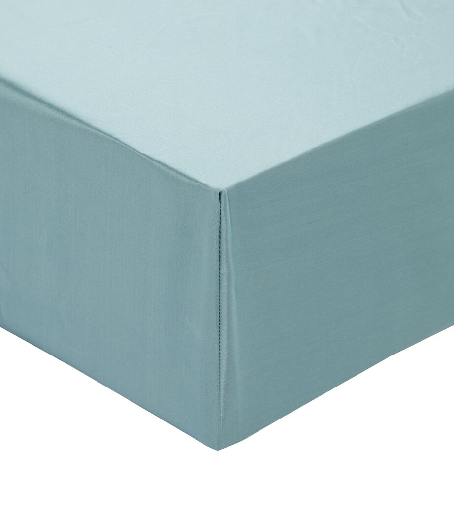 Silk King Fitted Sheet (150cm x 200cm) GREEN Image 1