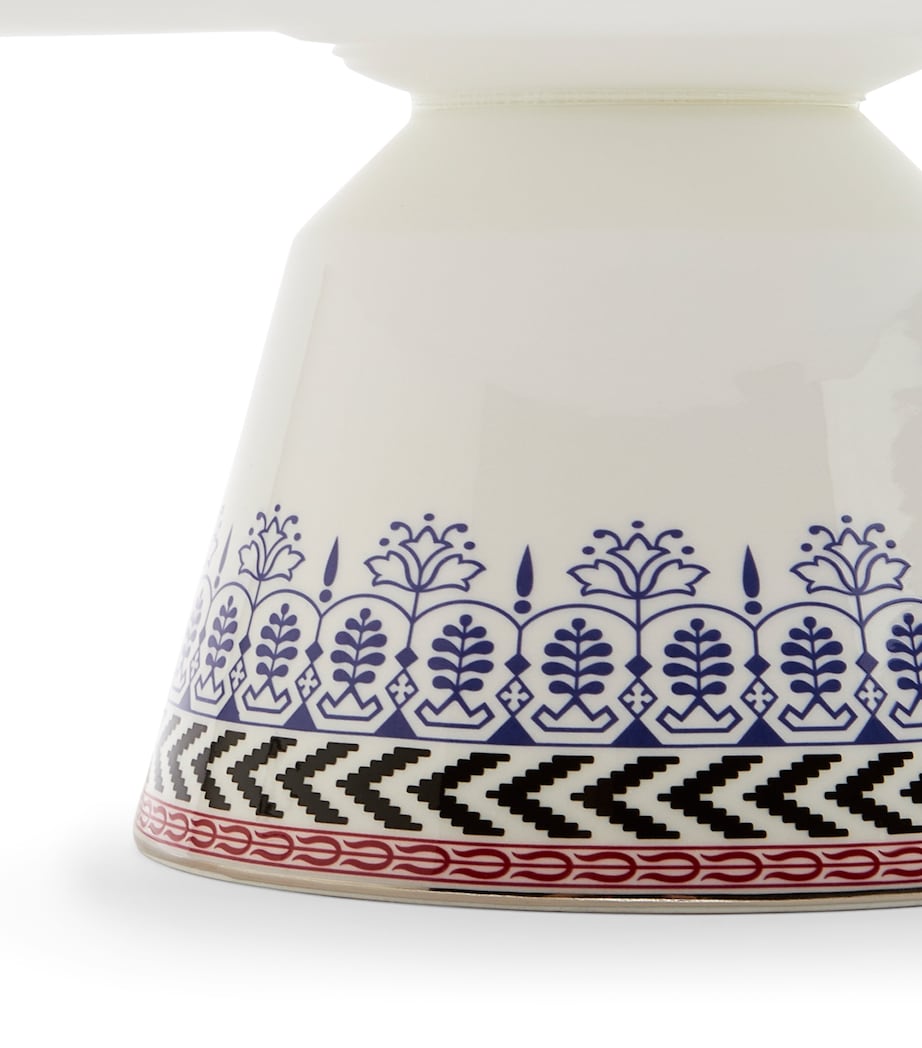 Wedgwood Festive Cake Stand (27cm) Image 4