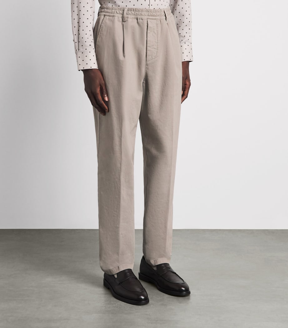 Eleventy Mens Stretch-Cotton Elasticated Trousers Cardamomo Chiaro Image 4