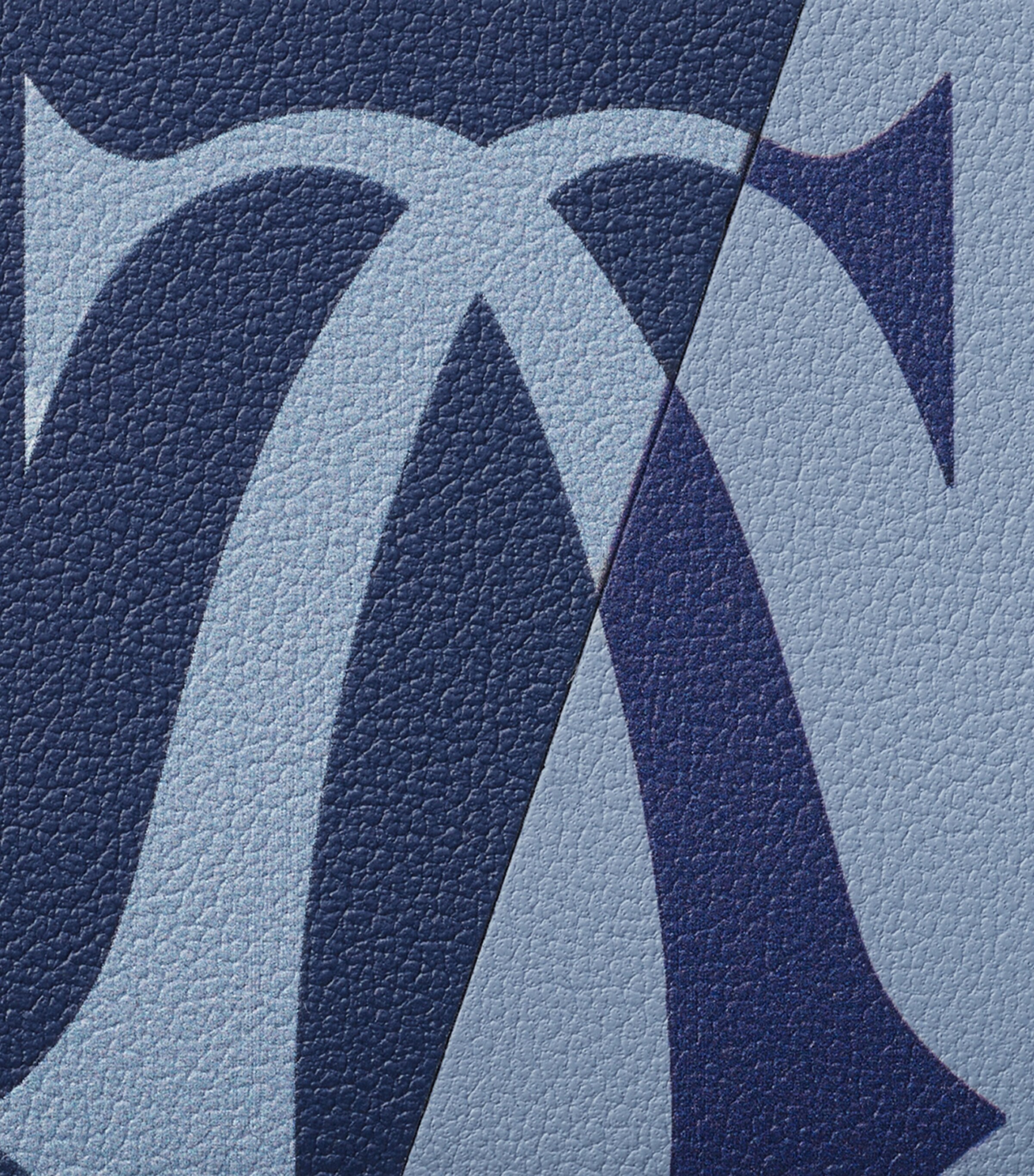 Leather Must de Cartier XL Logo Double Card Holder BLUE Image 4