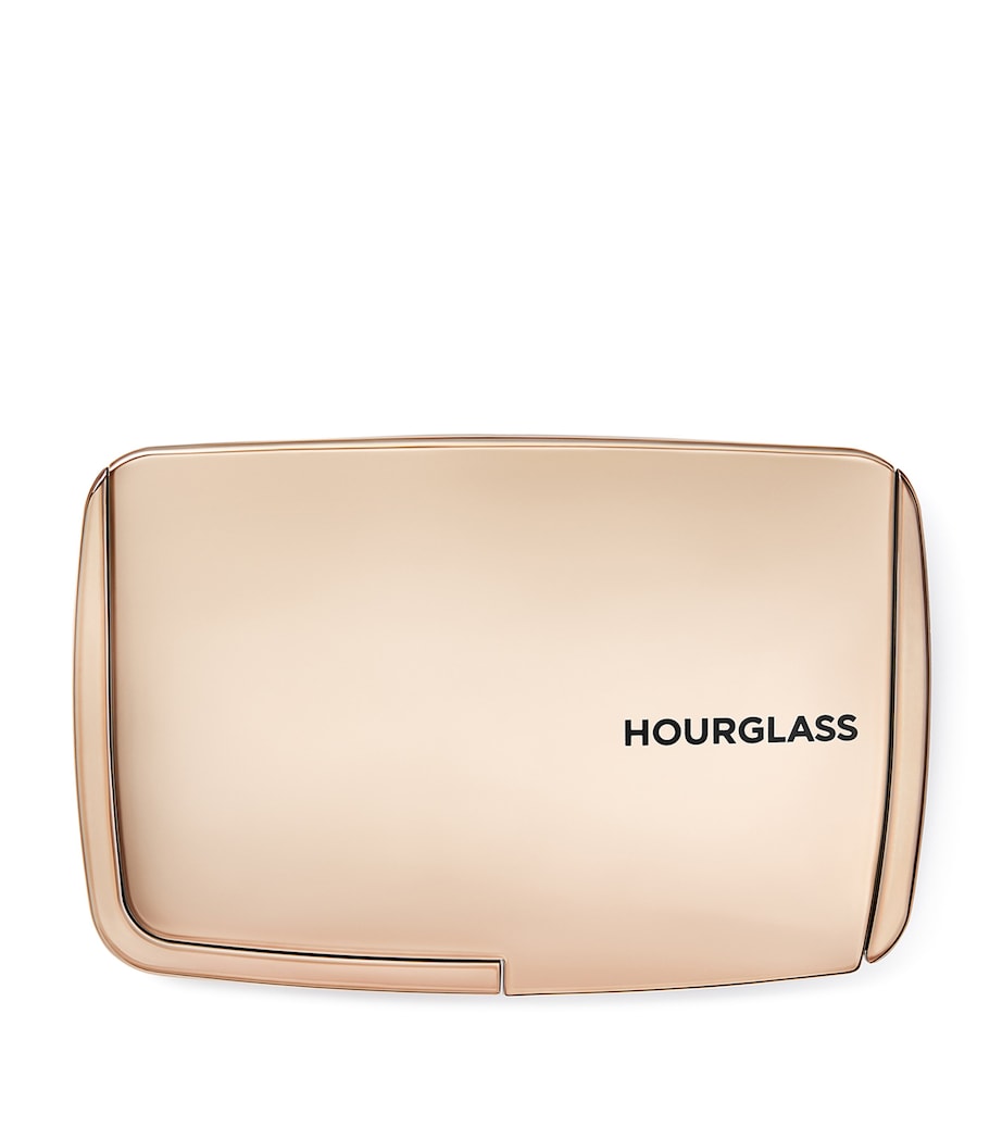 Vanish Airbrush Pressed Powder TRANSLUCENT TAN Image 2