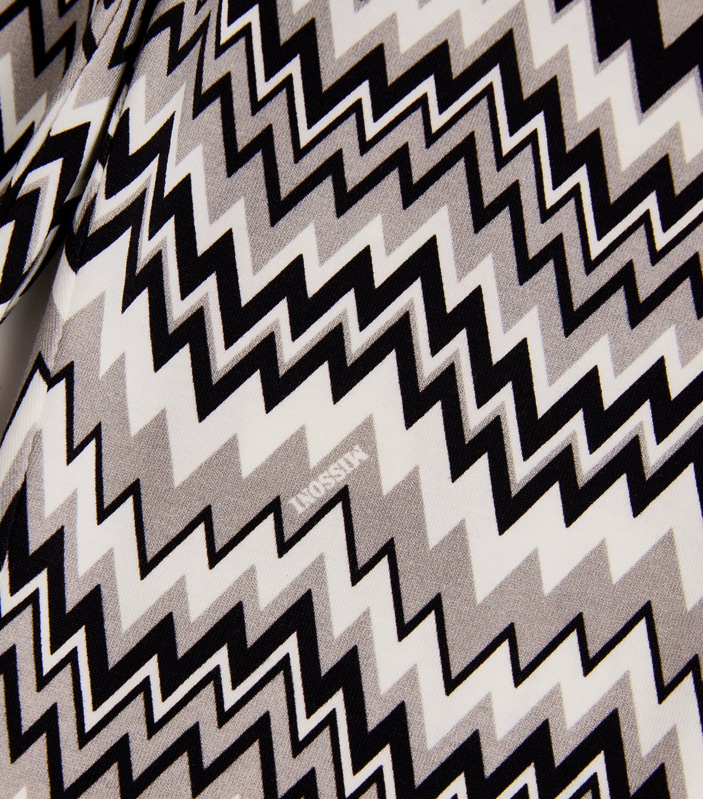 Zigzag Leggings (4-14 Years) 900NEGREY/BLACK Image 3